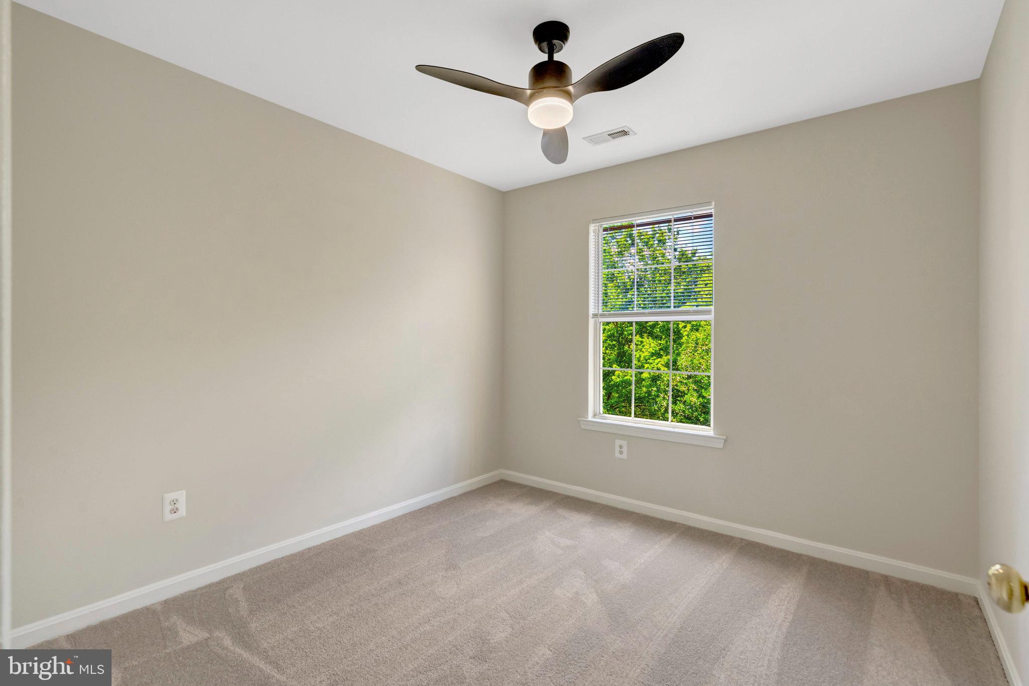 NORTH HART RUN - Residential