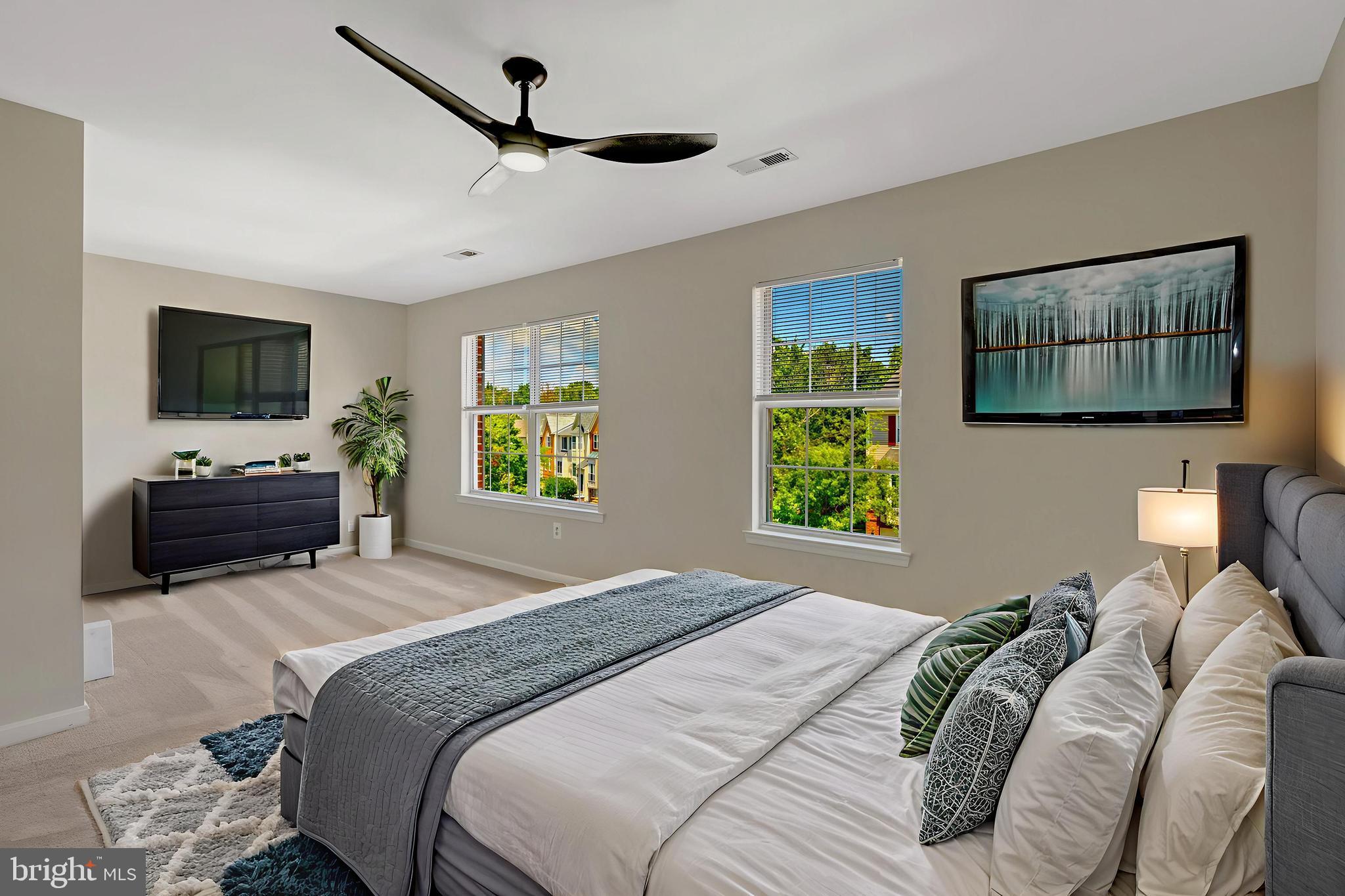 NORTH HART RUN - Residential