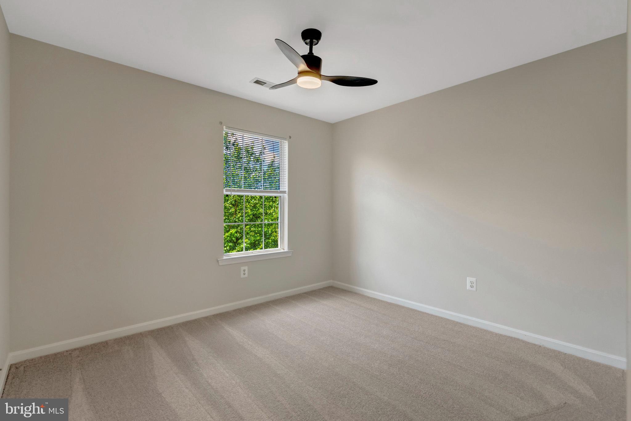 NORTH HART RUN - Residential