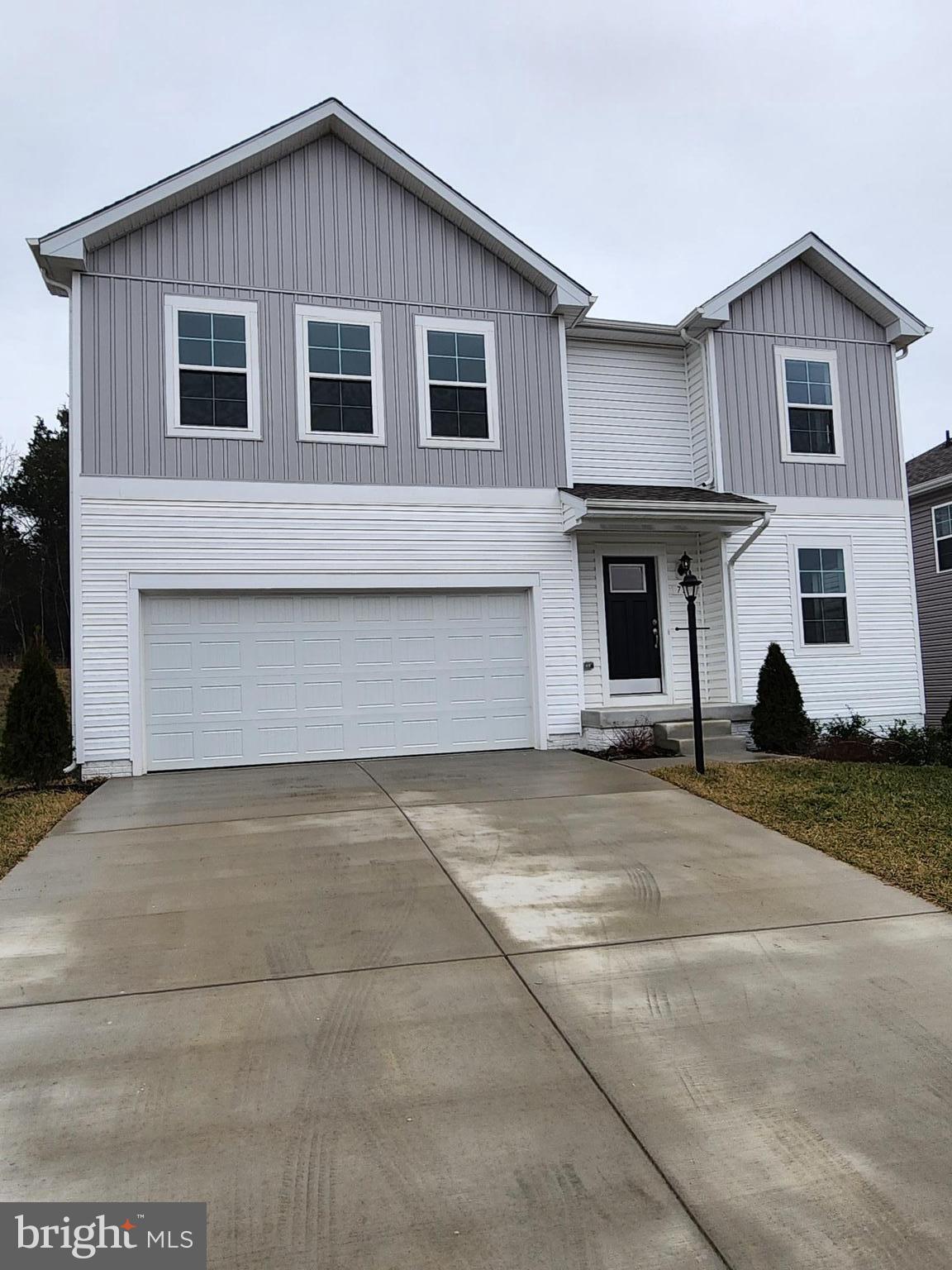 OVERLOOK AT RIVERSIDE - Residential Lease