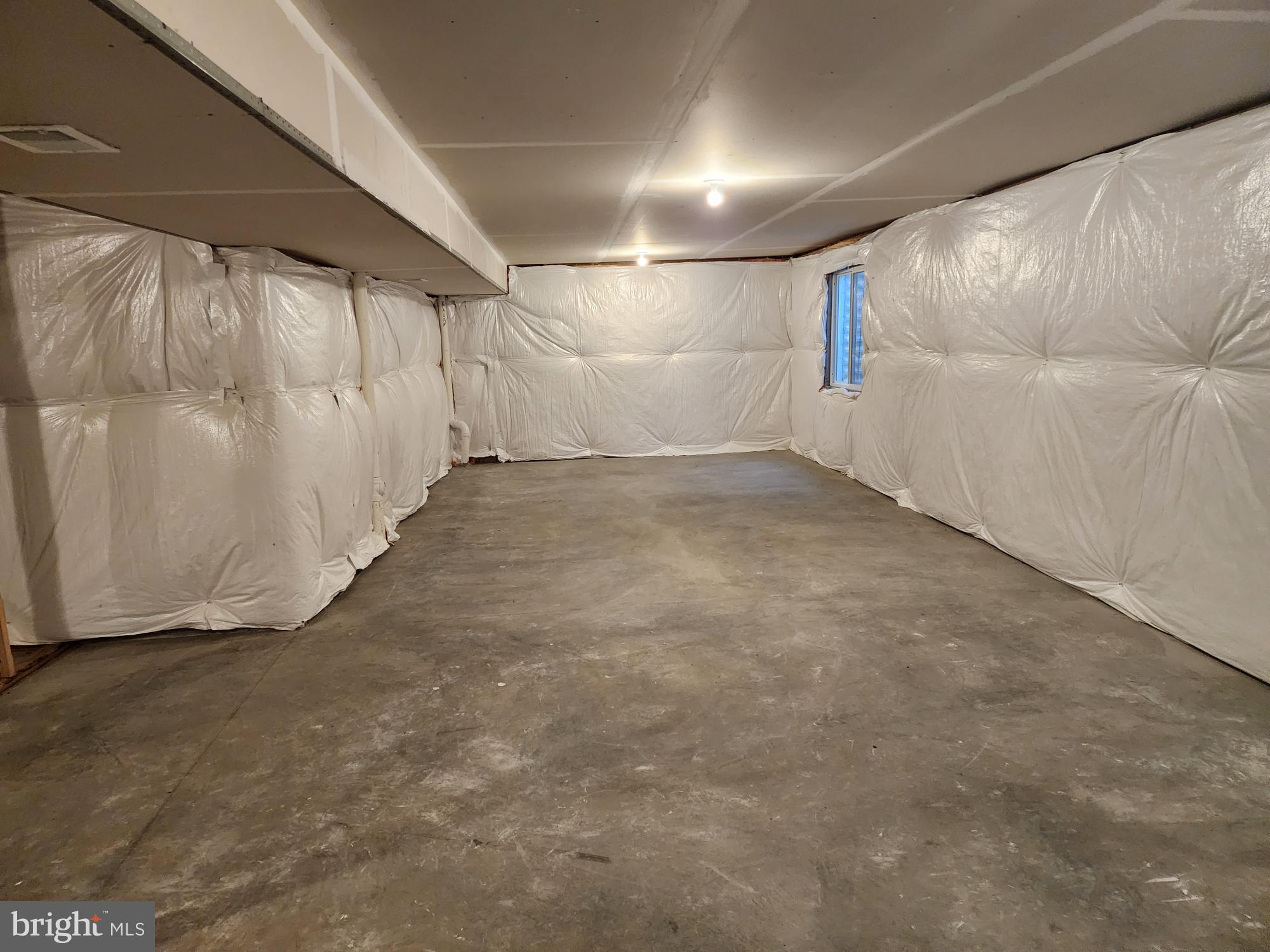 OVERLOOK AT RIVERSIDE - Residential Lease