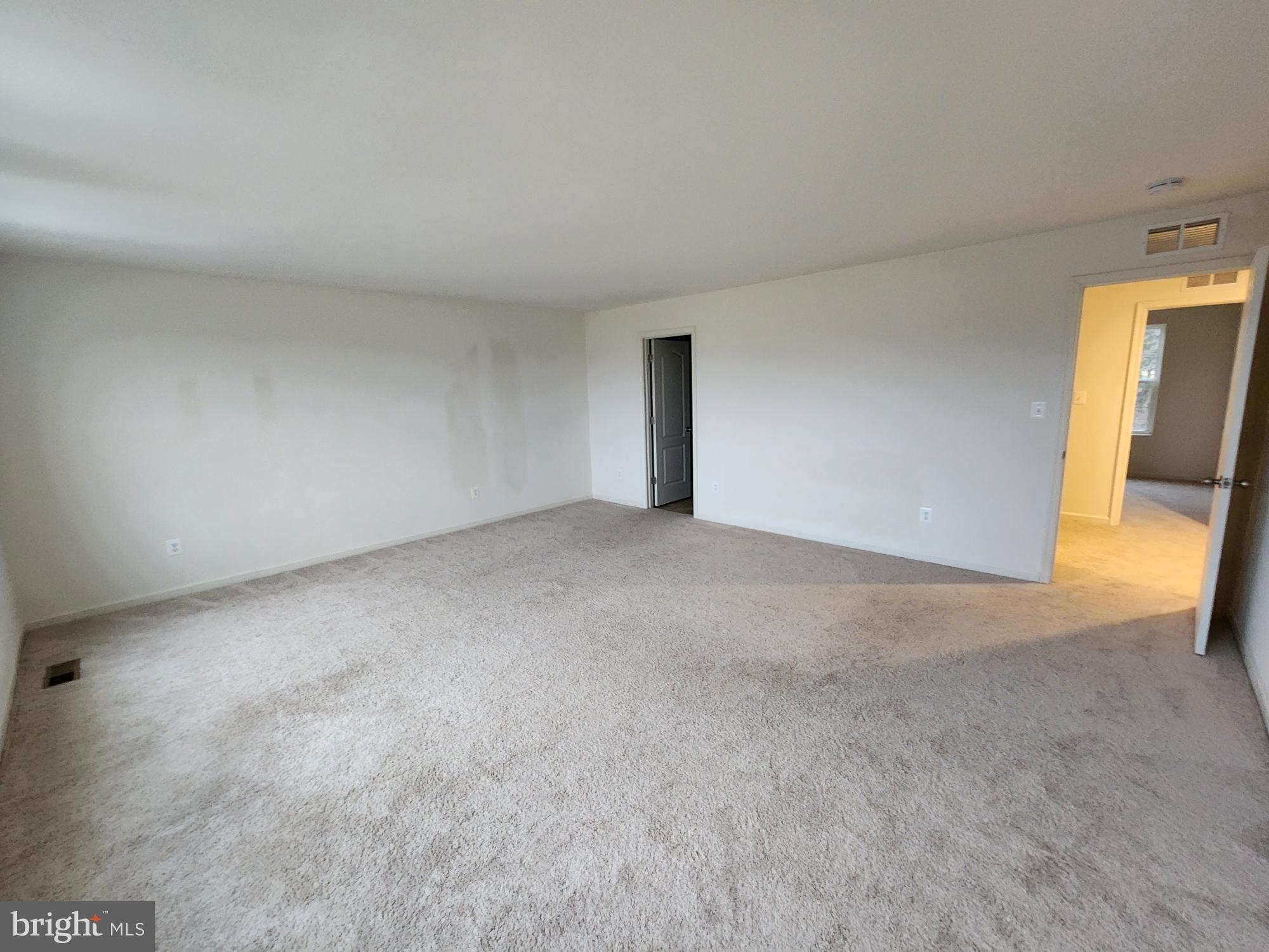 OVERLOOK AT RIVERSIDE - Residential Lease