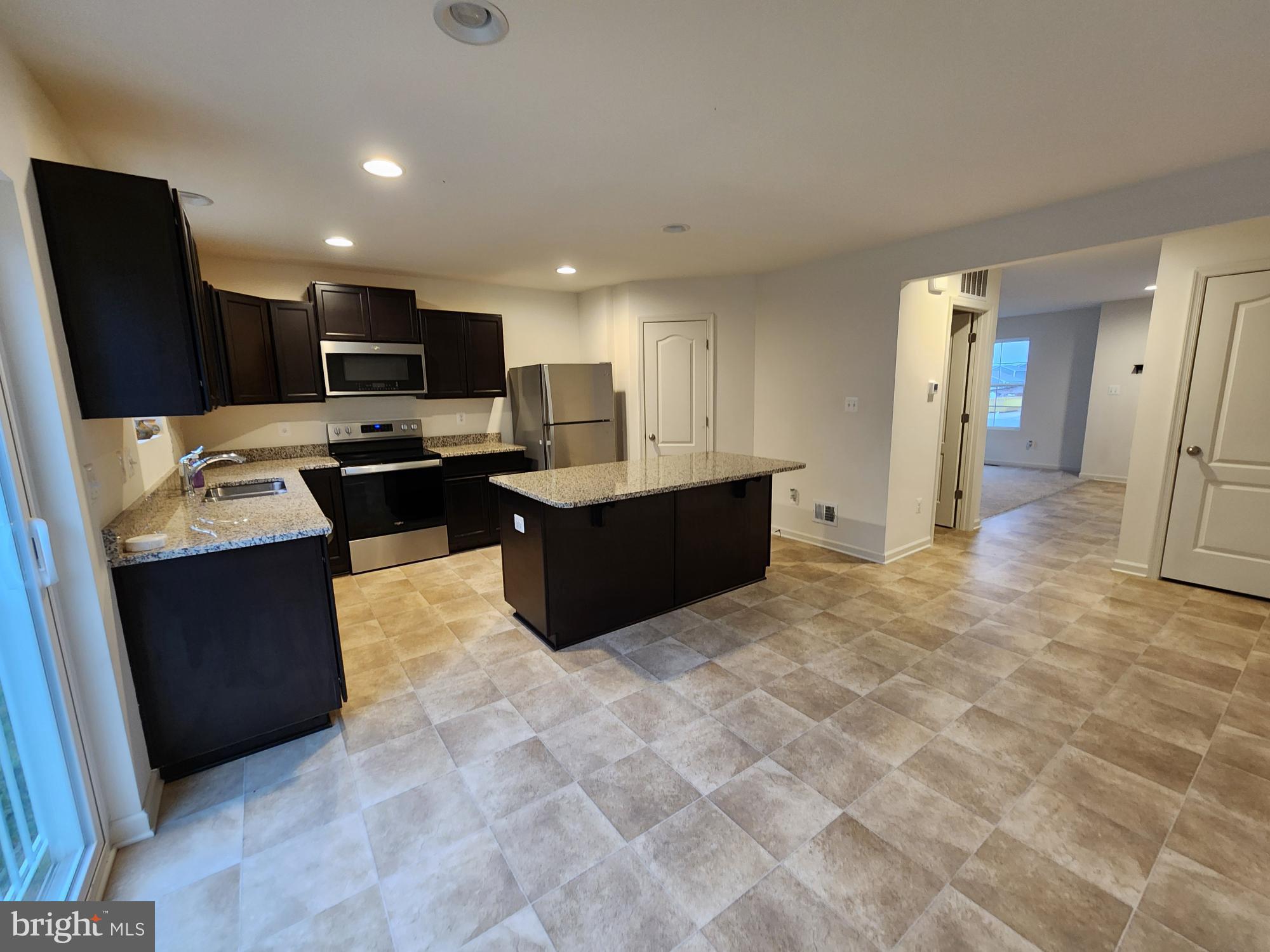 OVERLOOK AT RIVERSIDE - Residential Lease