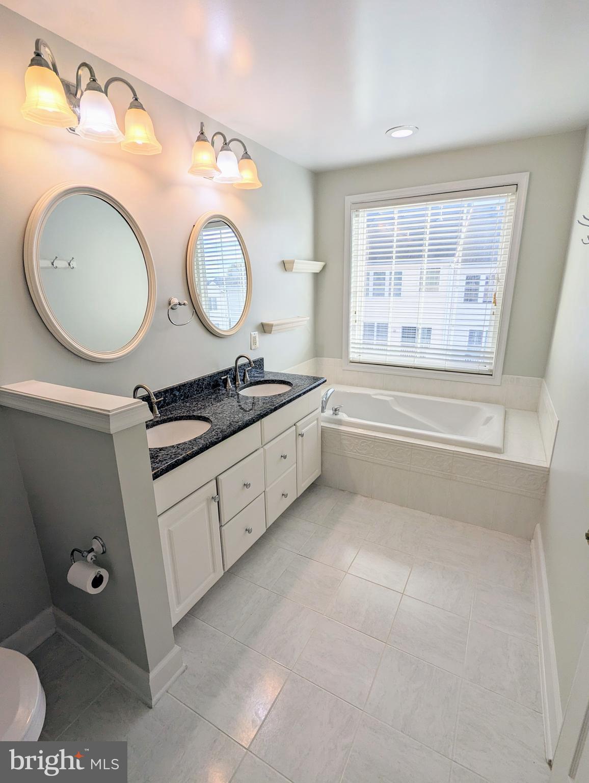 POTOMAC CLUB - Residential Lease