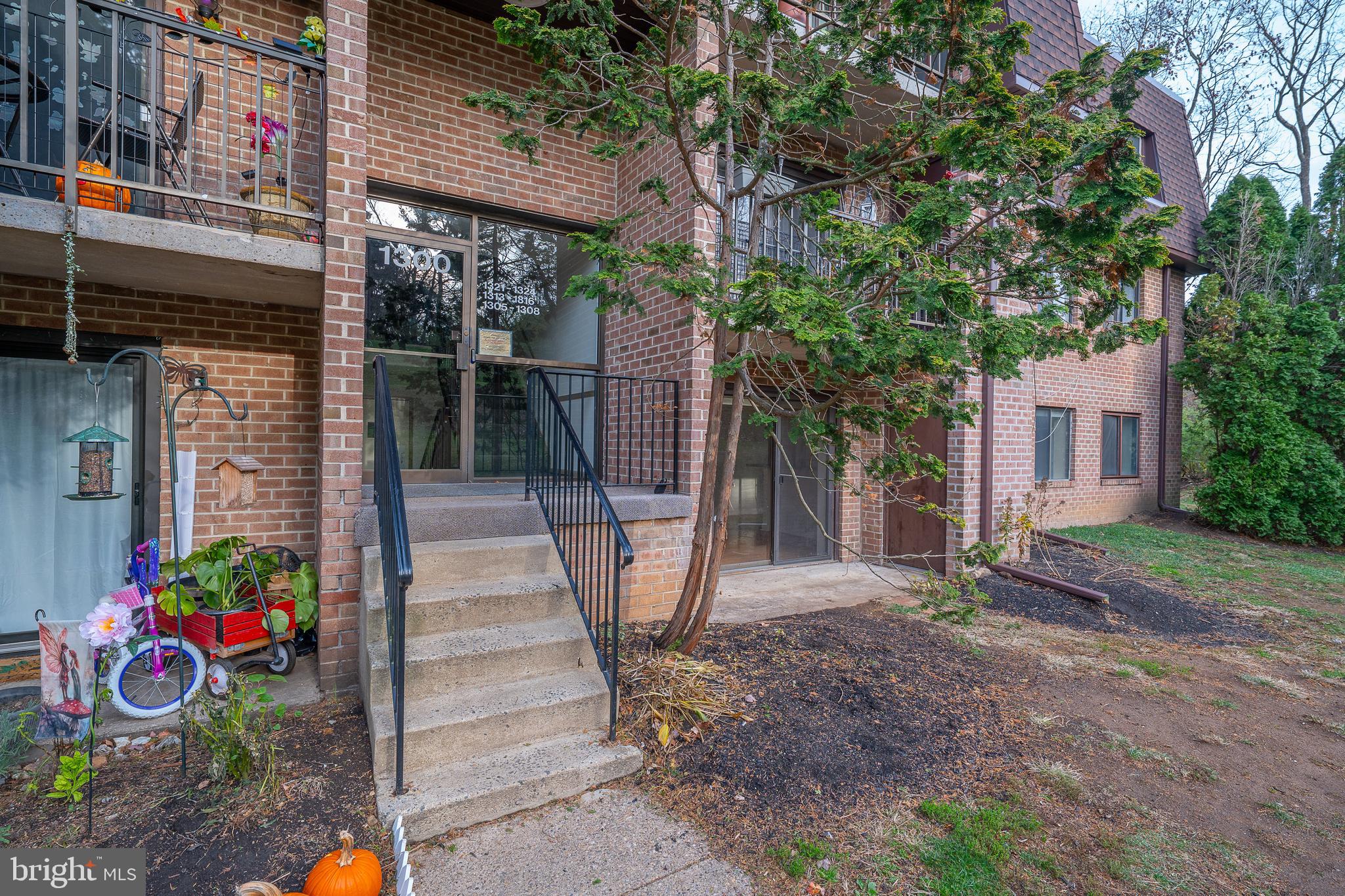 1307 VALLEY DRIVE 1307