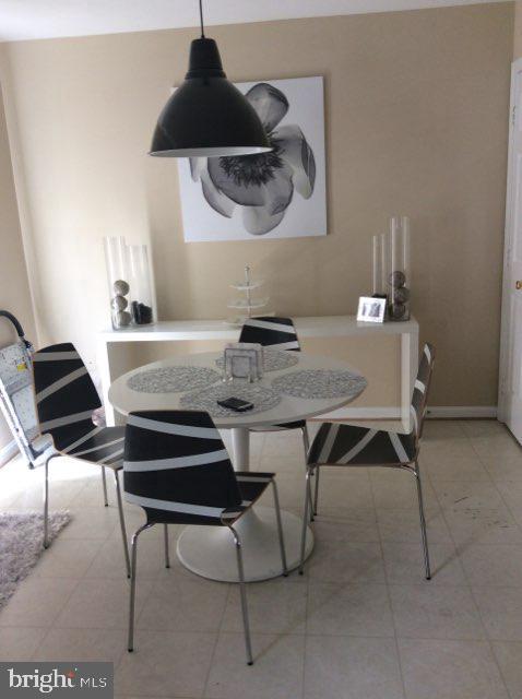 SOUTHWINDS SUB - Residential Lease