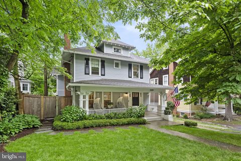 Photo of 4309 Leland Street, Chevy Chase, MD 20815 (MLS # MDMC2128338)