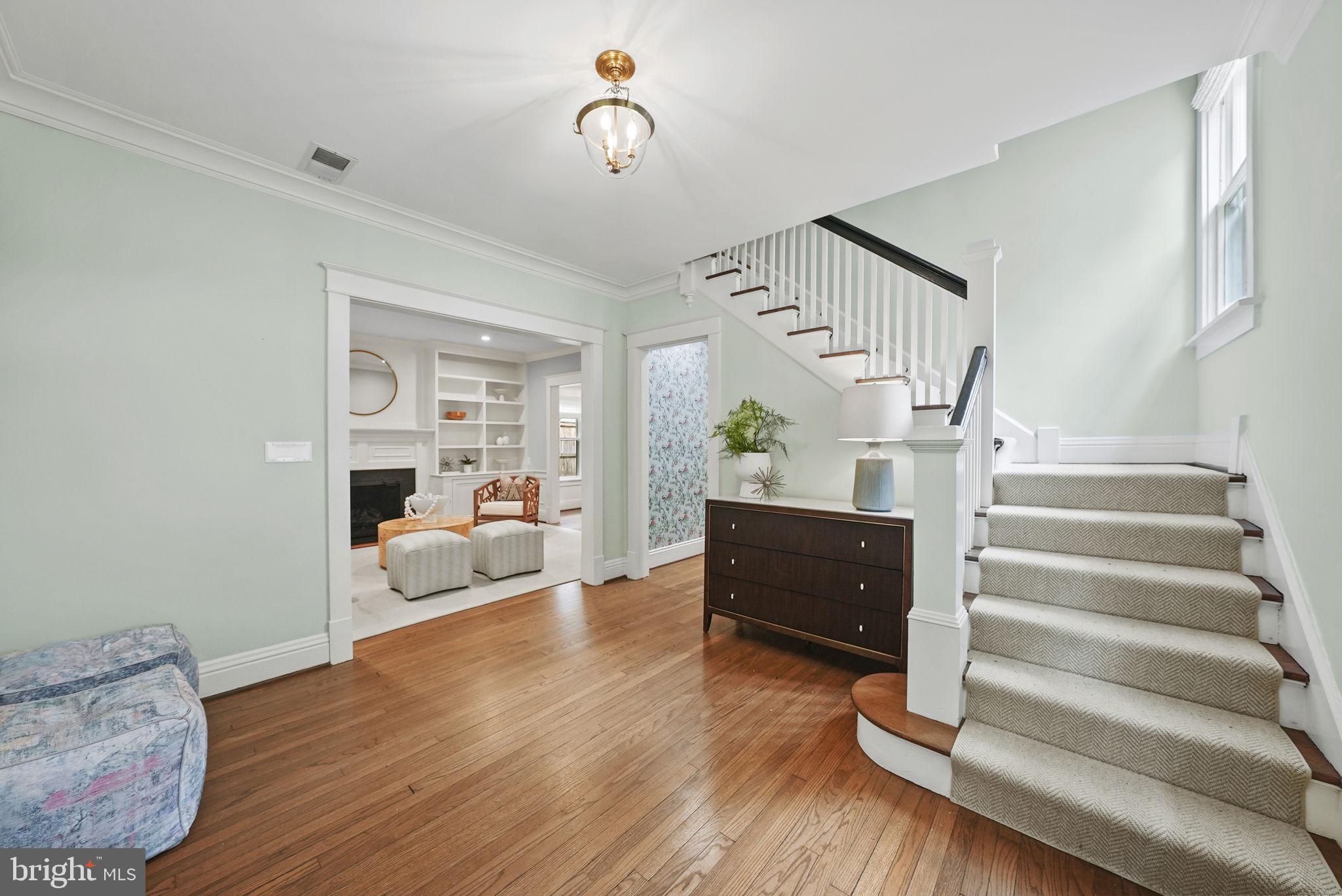 NORWOOD HEIGHTS - Residential