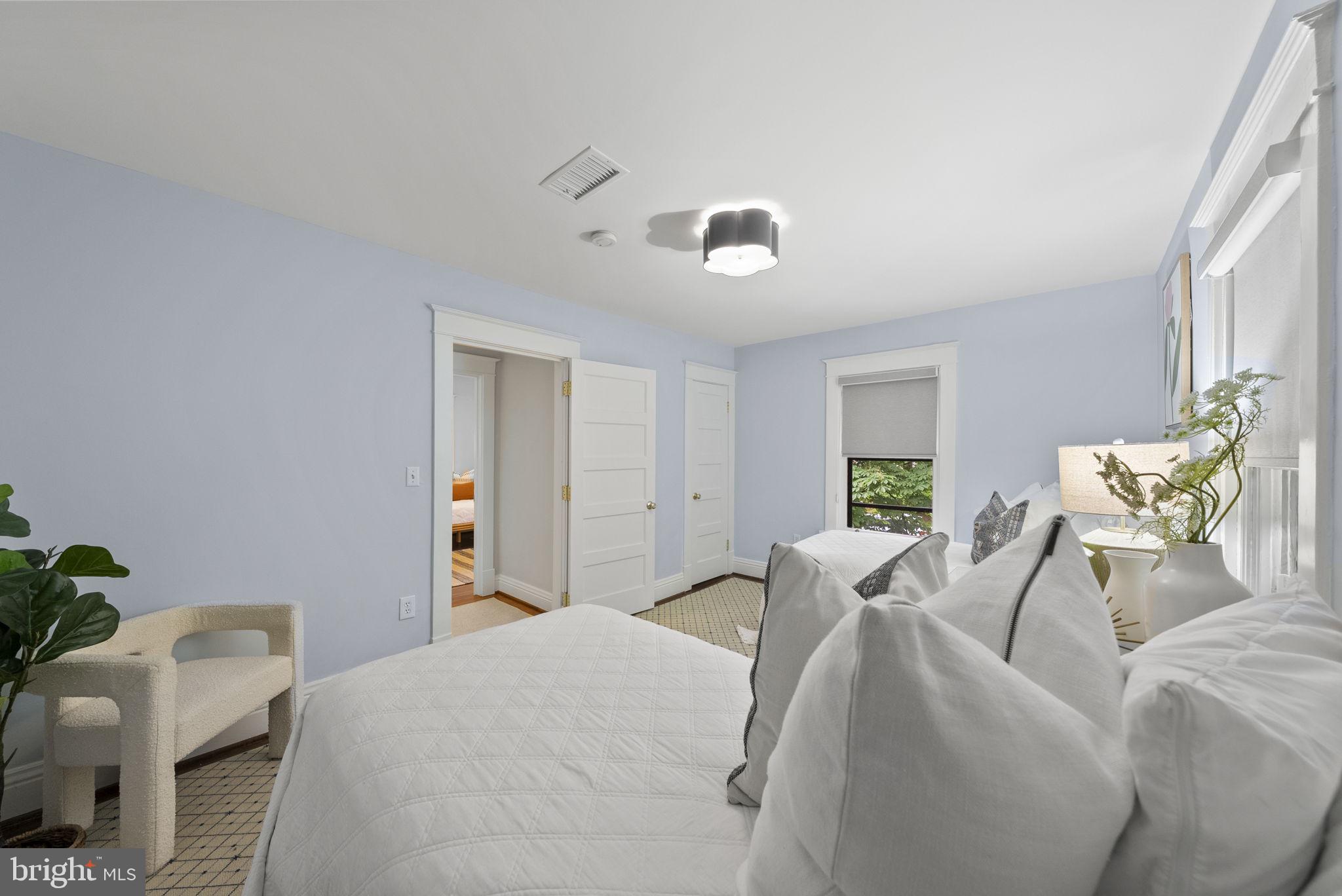 NORWOOD HEIGHTS - Residential