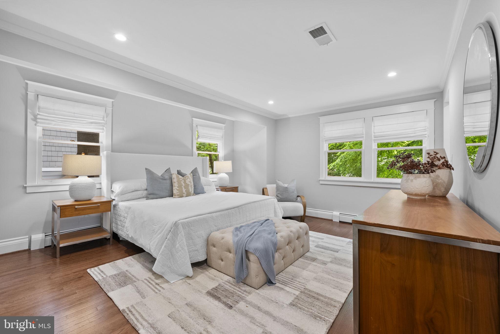 NORWOOD HEIGHTS - Residential