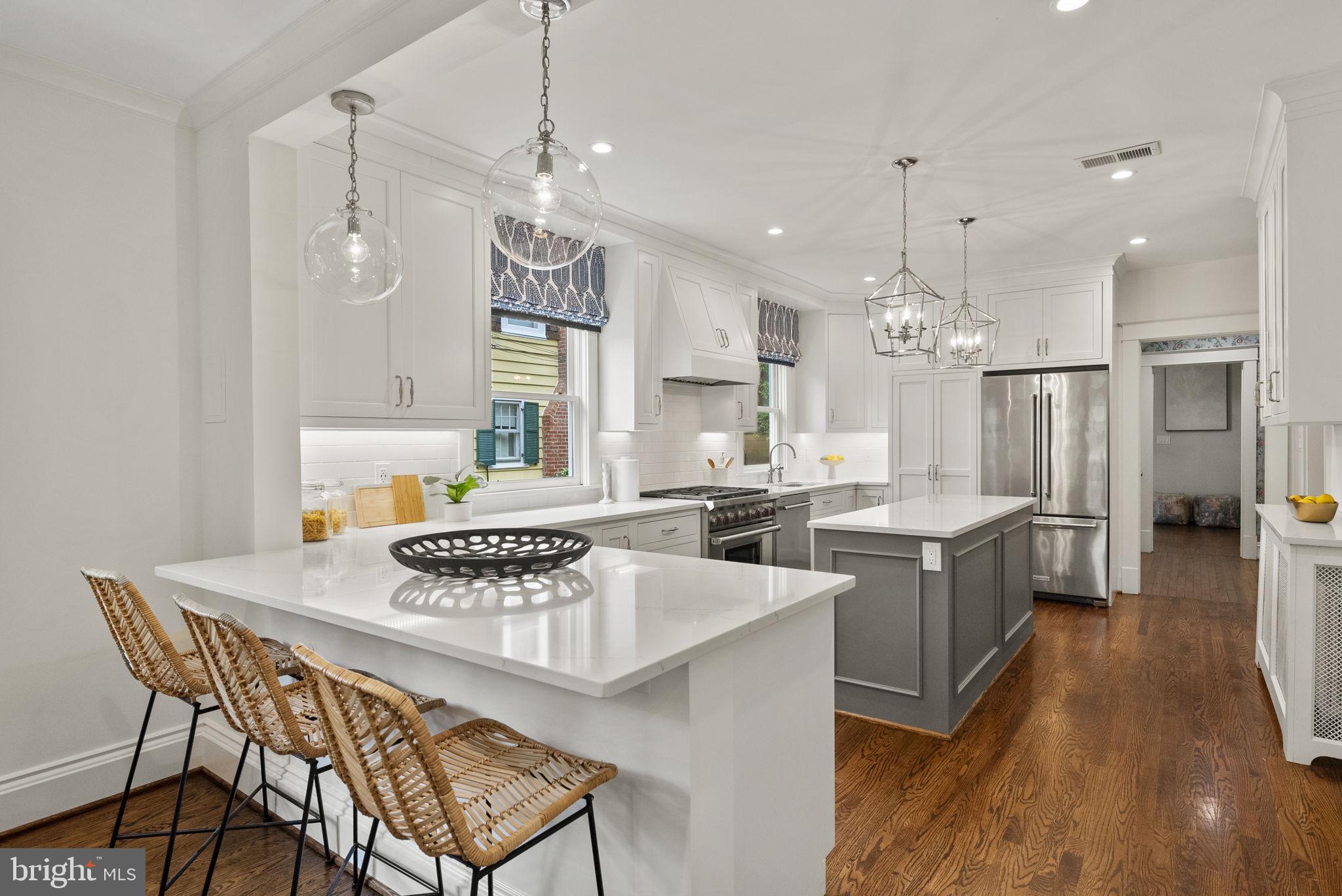 NORWOOD HEIGHTS - Residential