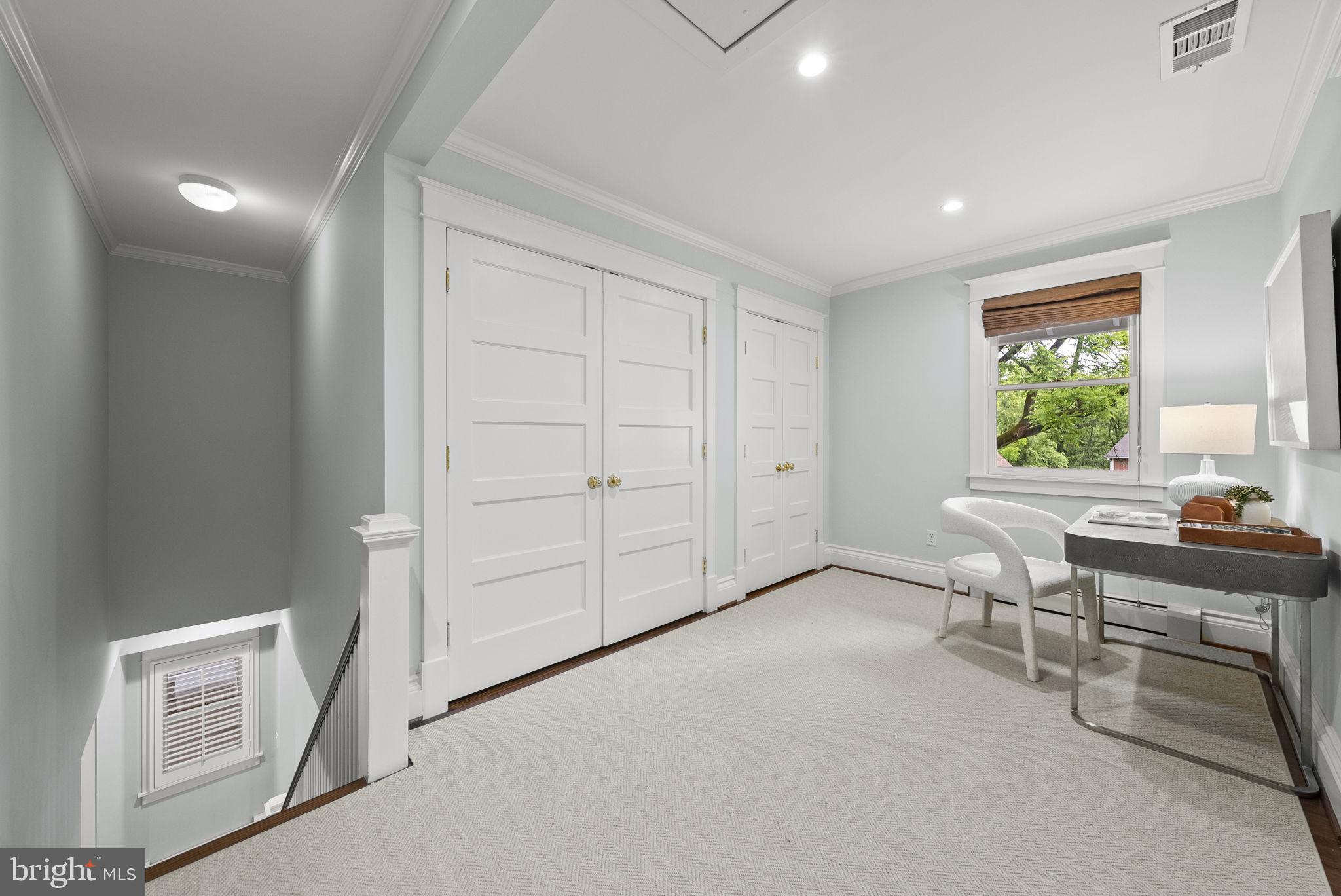 NORWOOD HEIGHTS - Residential