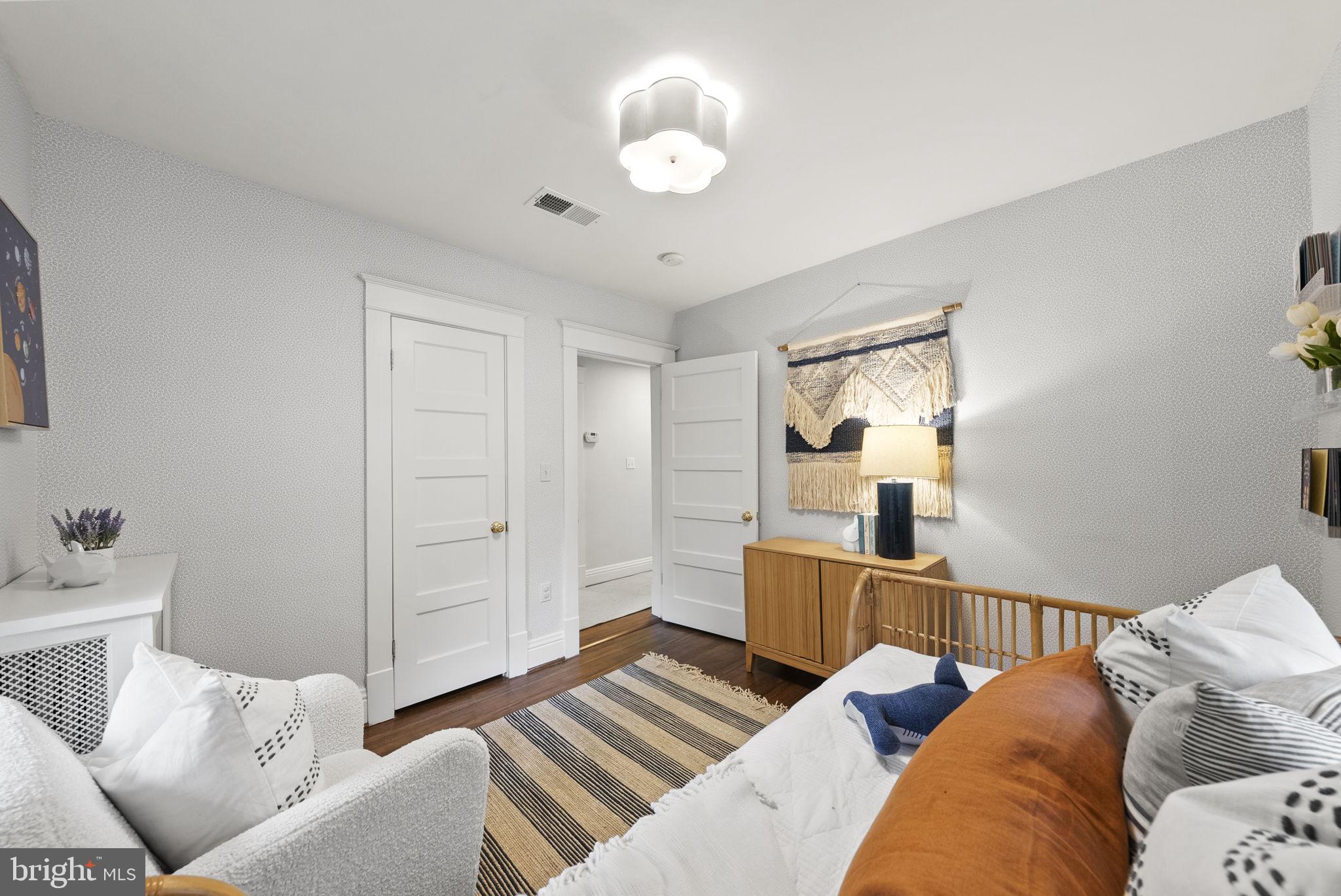 NORWOOD HEIGHTS - Residential