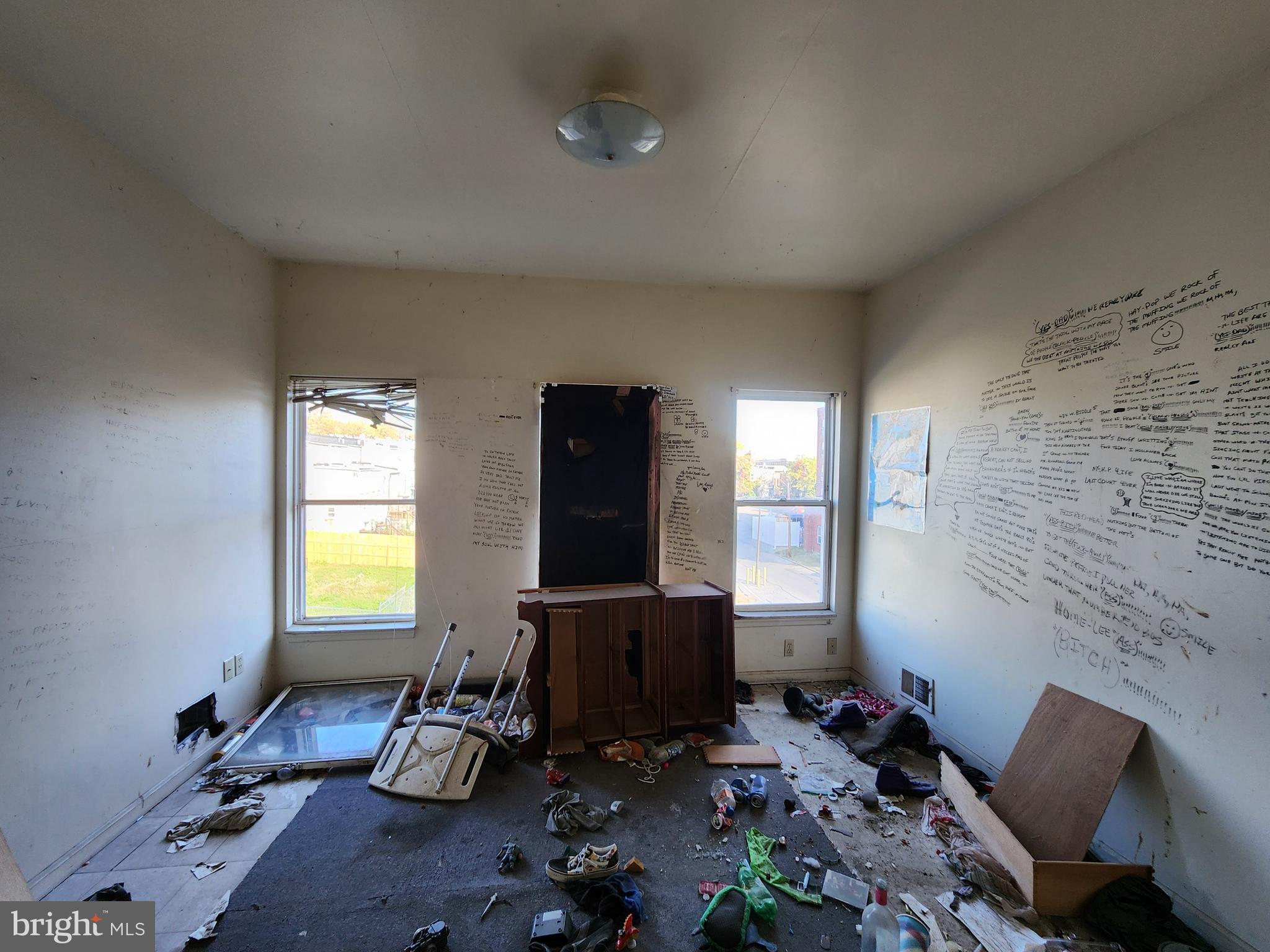 SANDTOWN-WINCHESTER - Residential