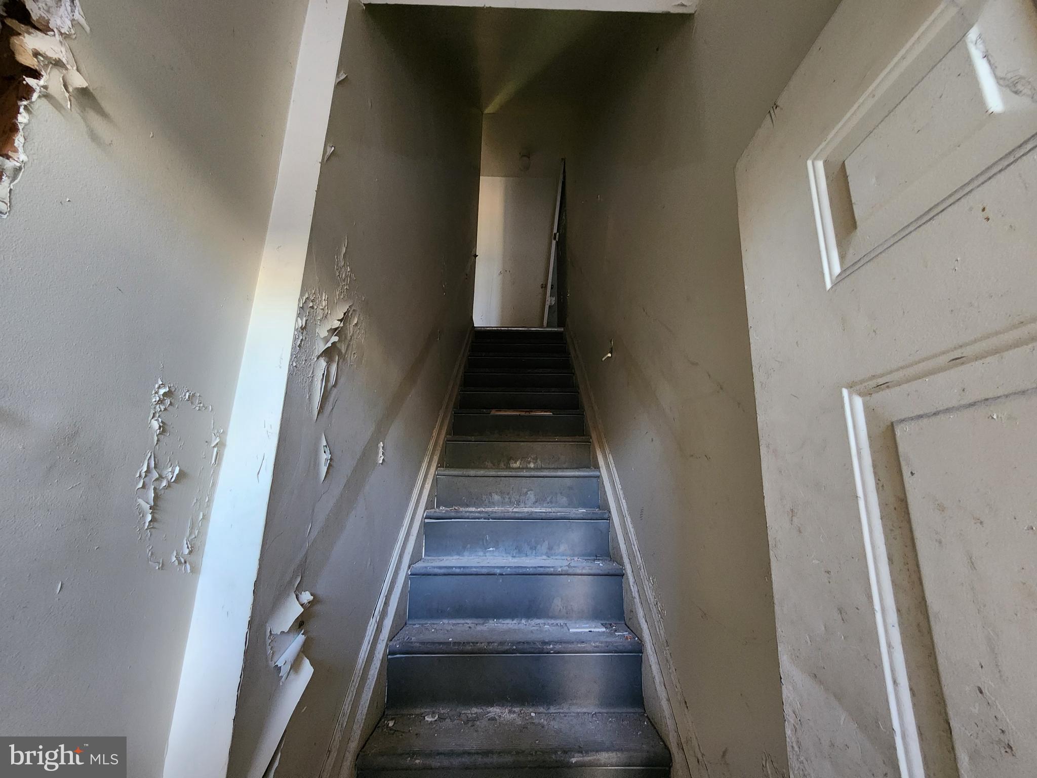 SANDTOWN-WINCHESTER - Residential