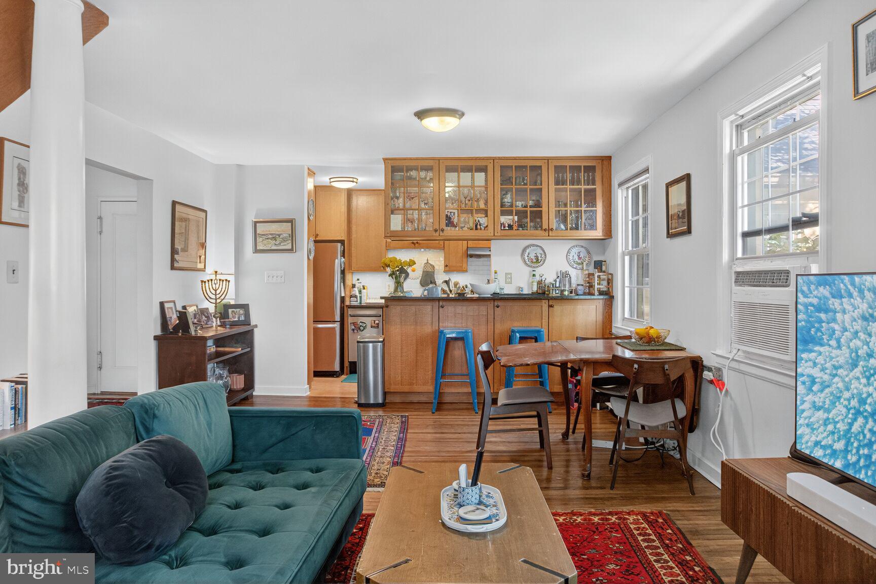 2223 WASHINGTON AVENUE 2223-W