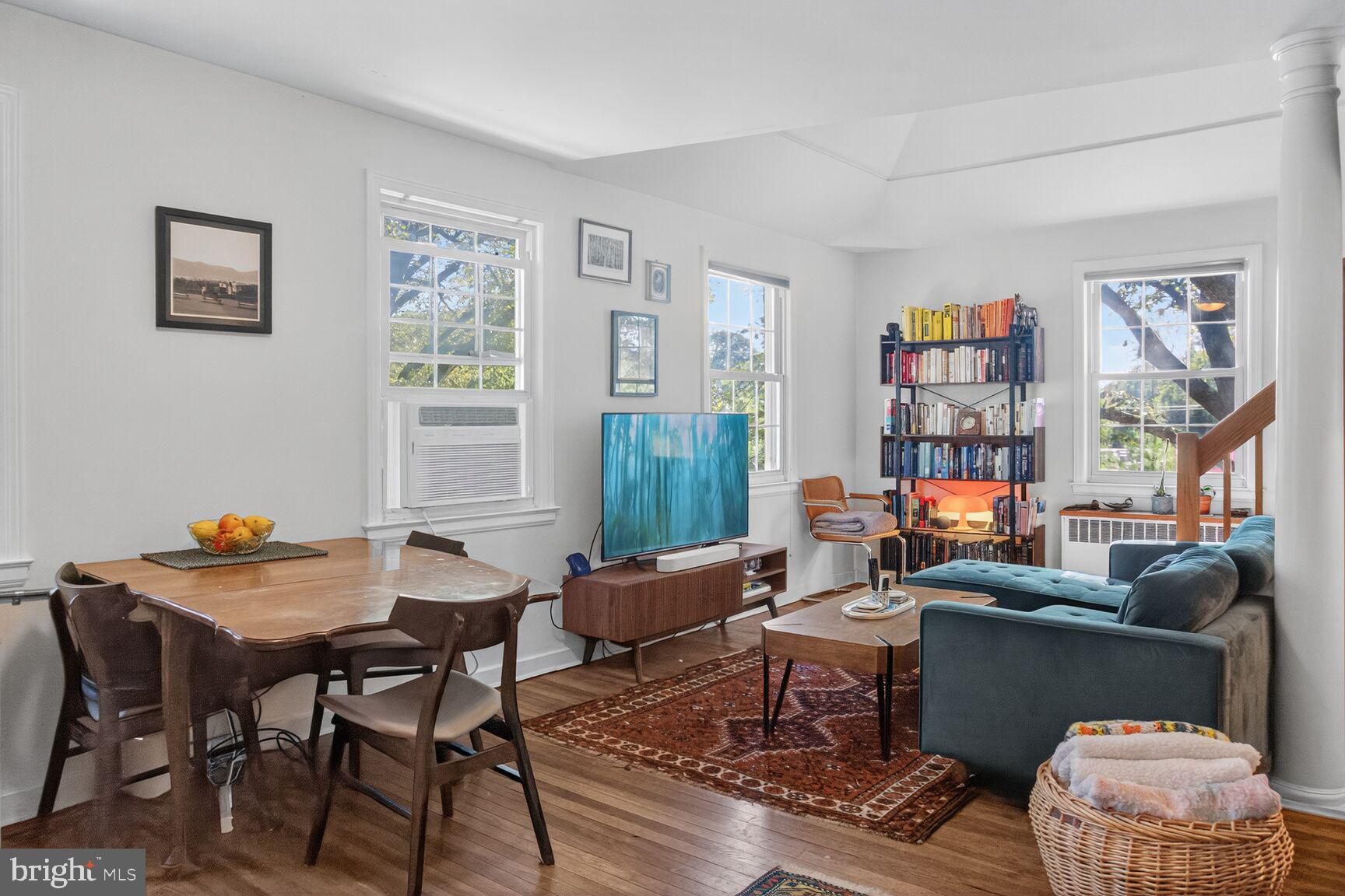 2223 WASHINGTON AVENUE 2223-W