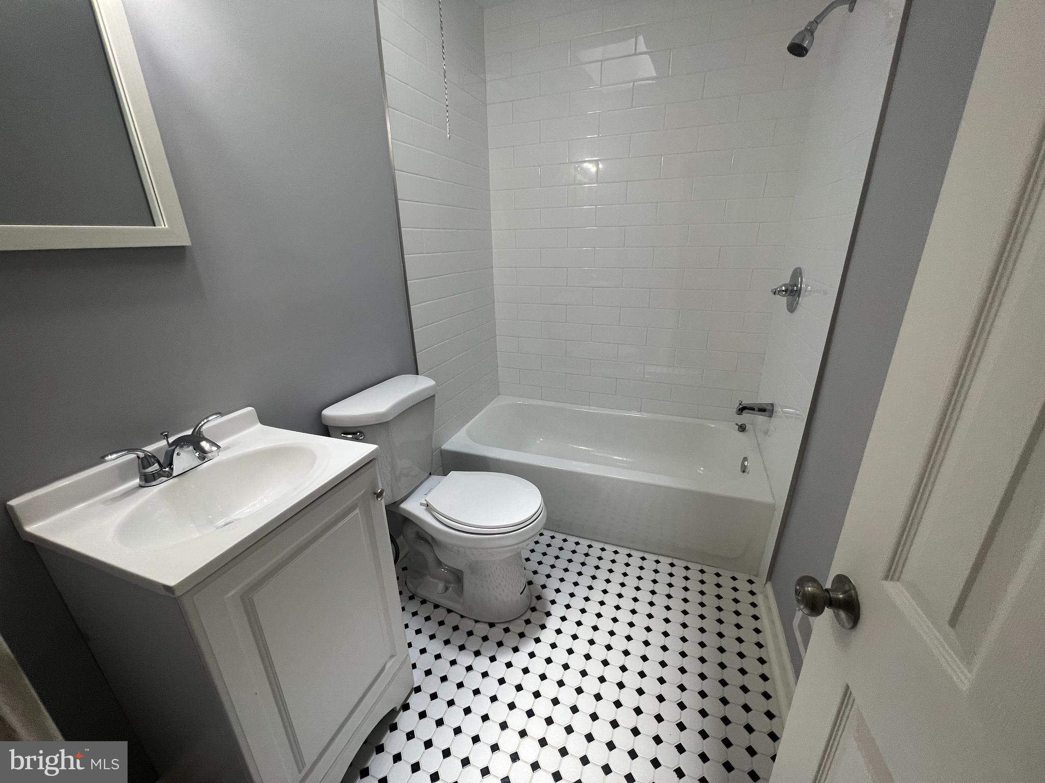 WEST PASSYUNK - Residential Lease