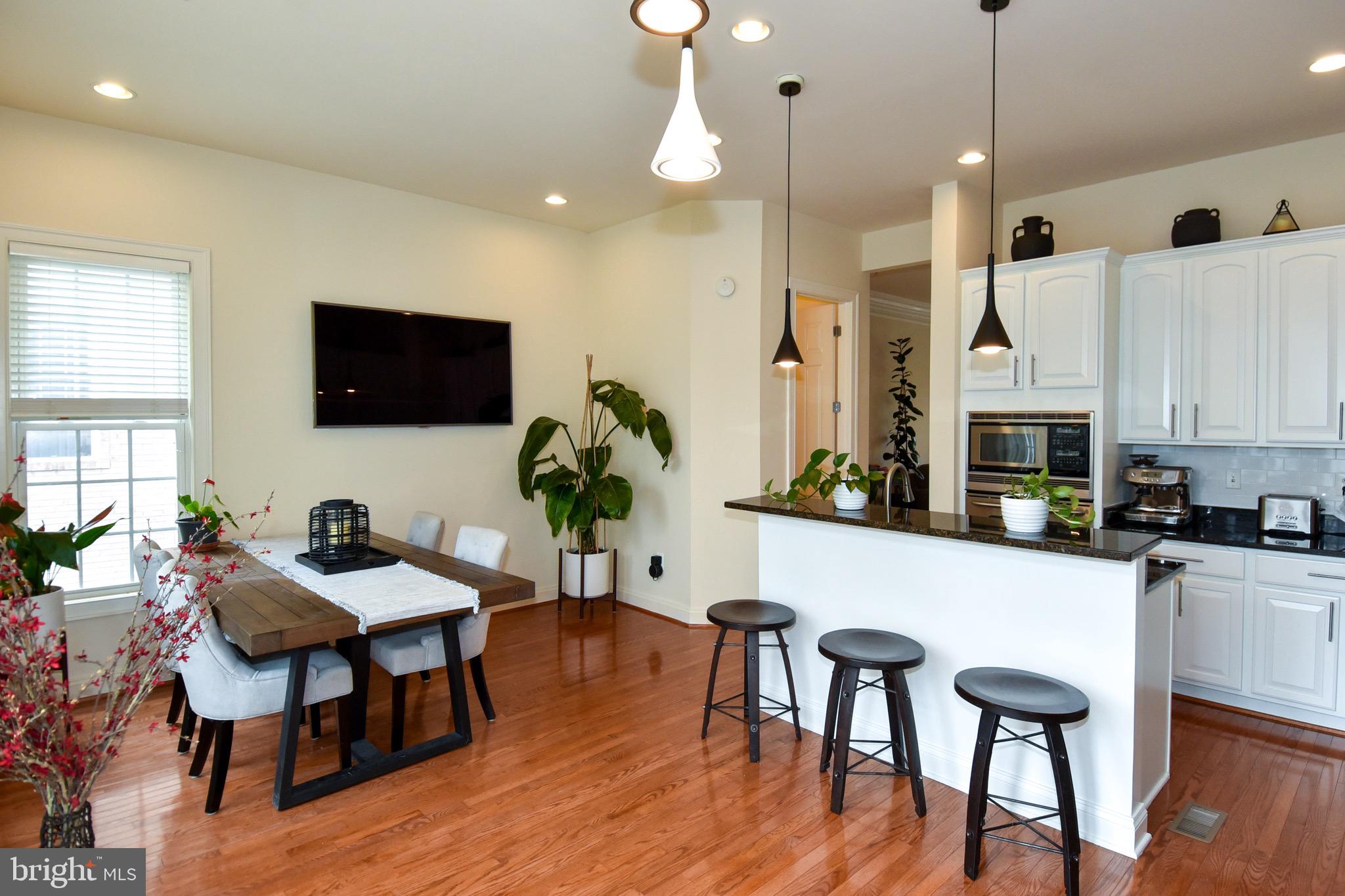 HIDDEN CREEK - Residential