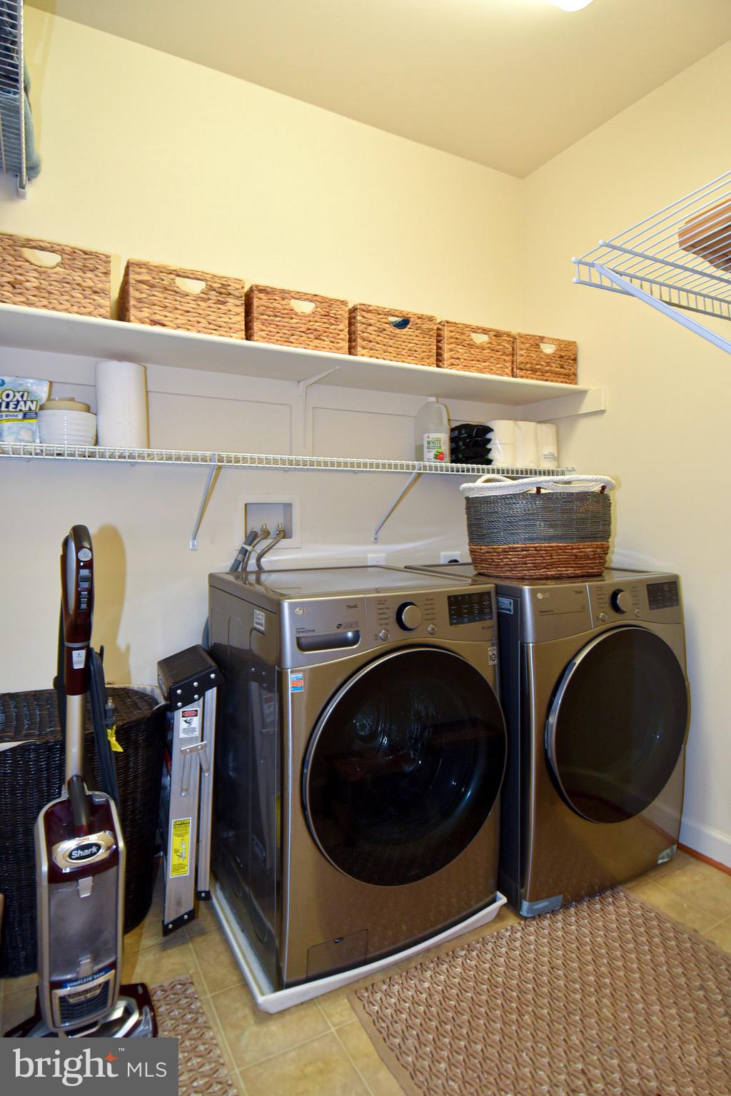 HIDDEN CREEK - Residential