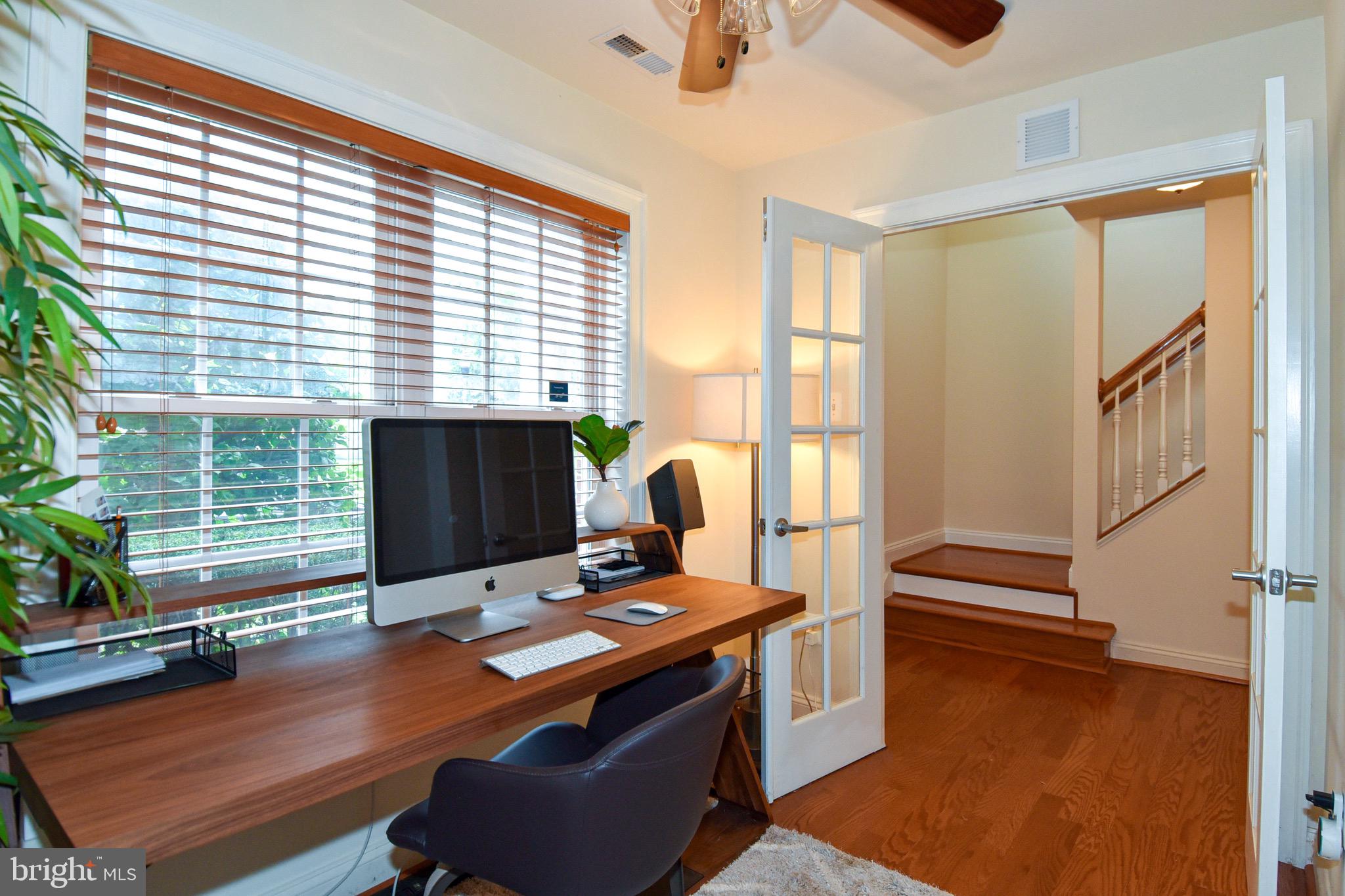 HIDDEN CREEK - Residential