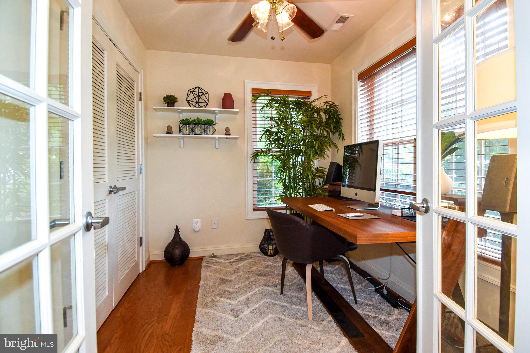 HIDDEN CREEK - Residential