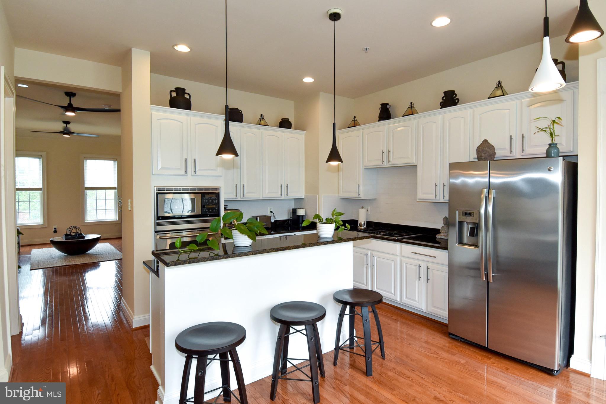 HIDDEN CREEK - Residential