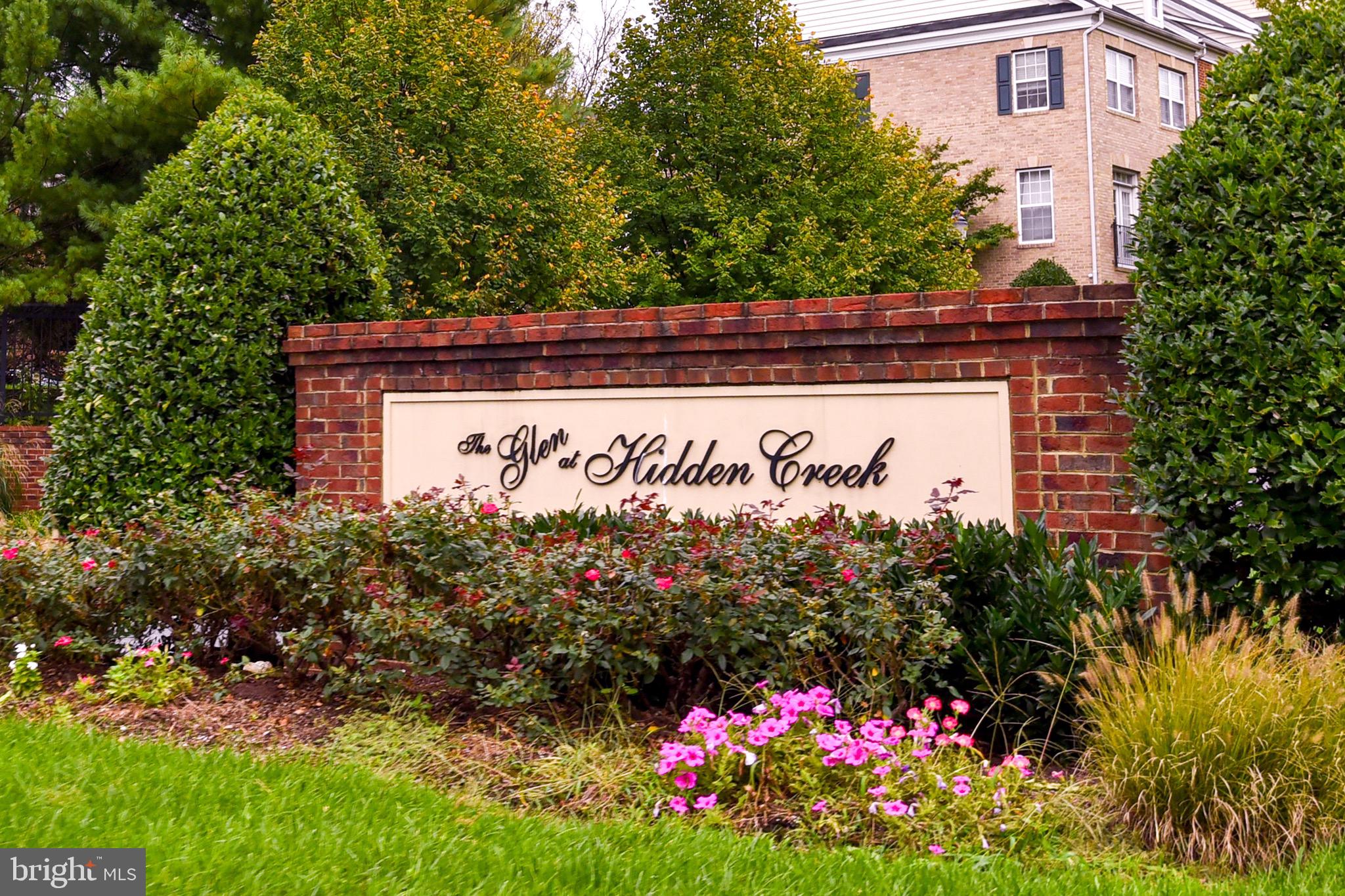 HIDDEN CREEK - Residential