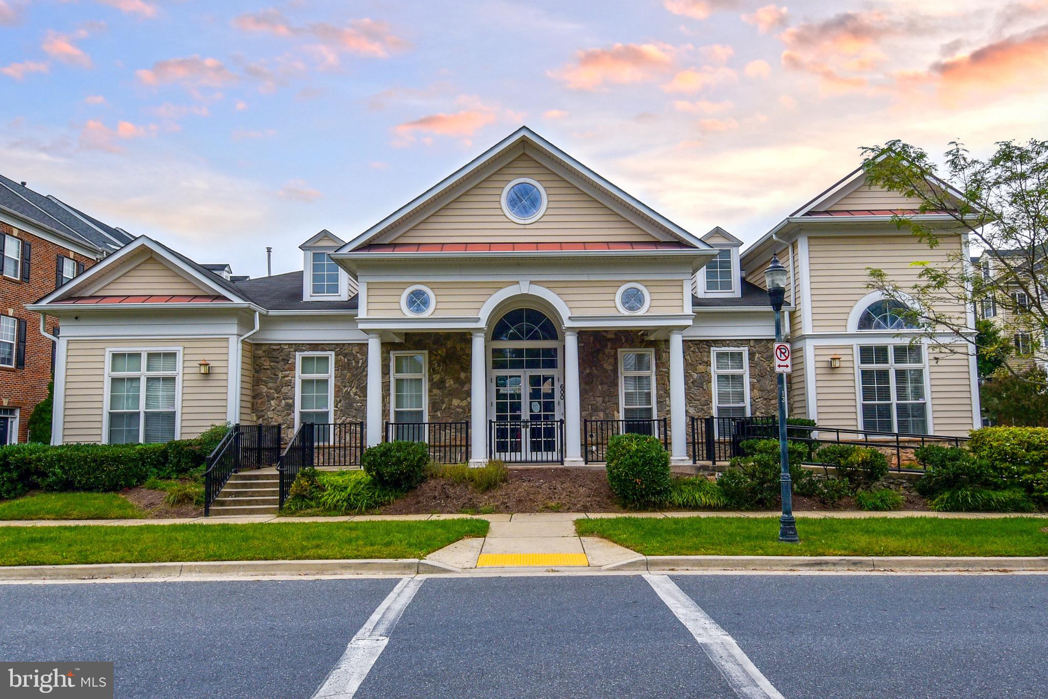 HIDDEN CREEK - Residential