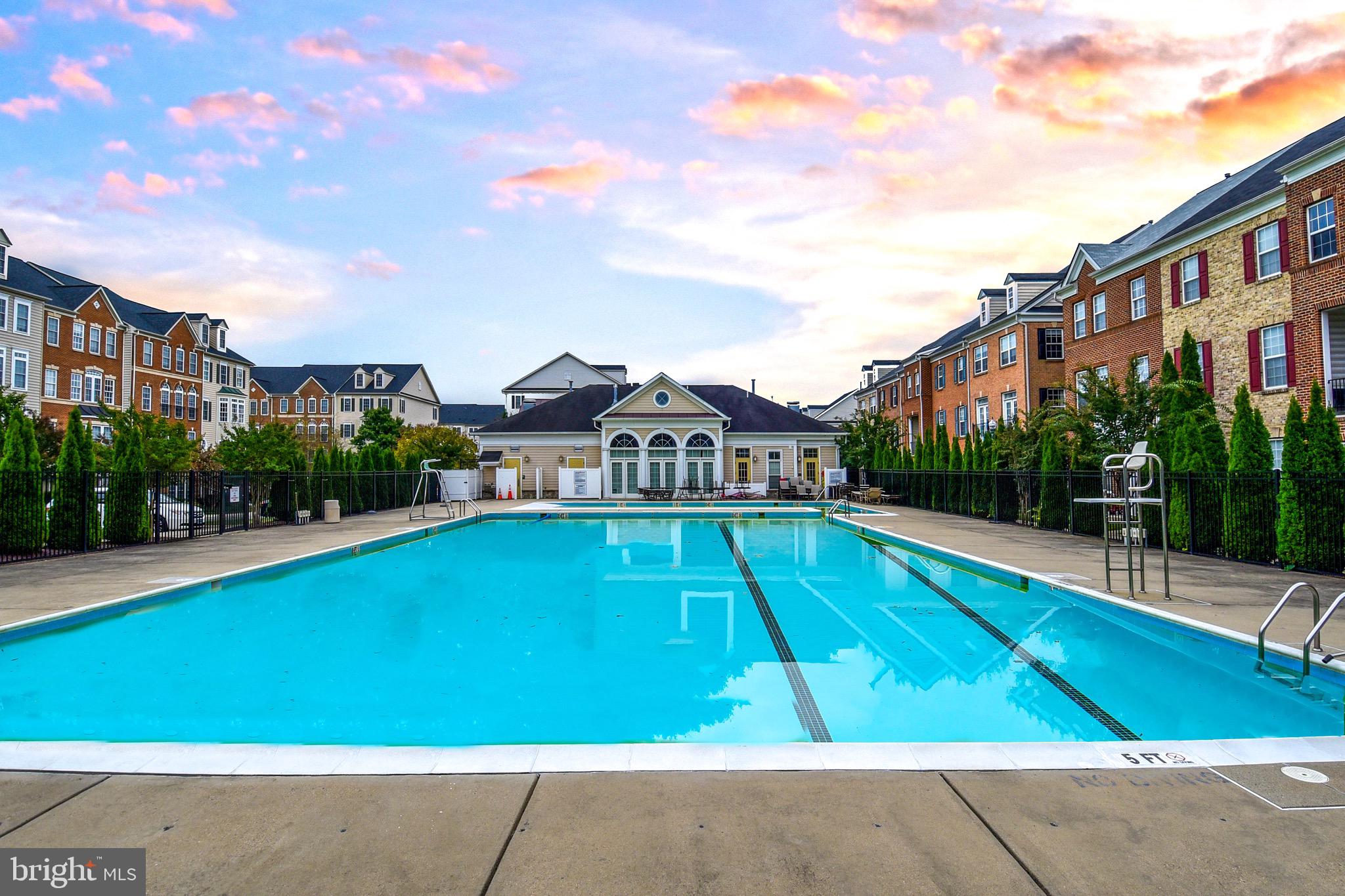 HIDDEN CREEK - Residential