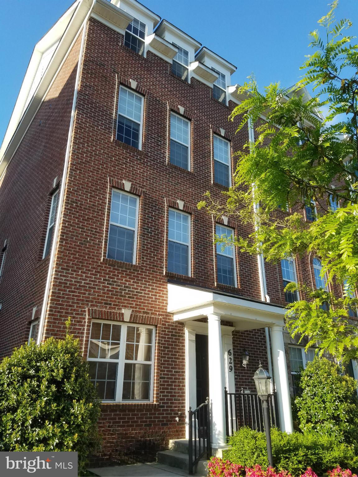 HIDDEN CREEK - Residential Lease