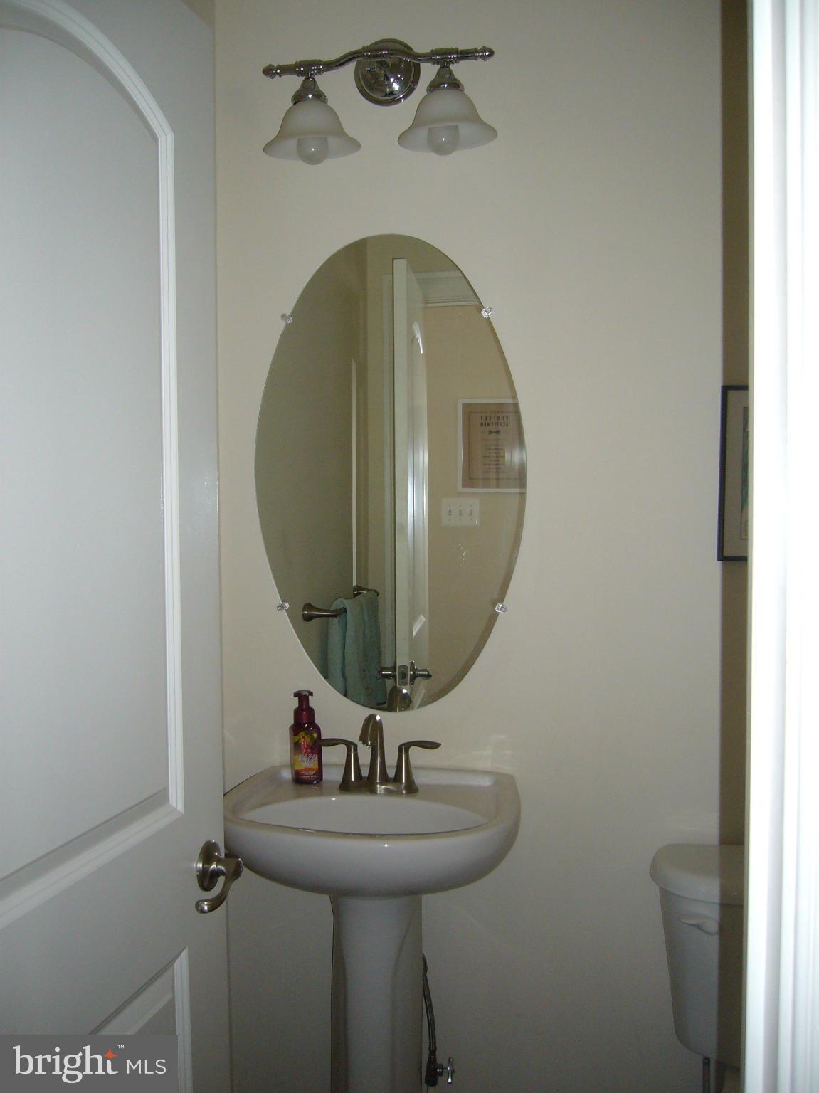 HIDDEN CREEK - Residential Lease