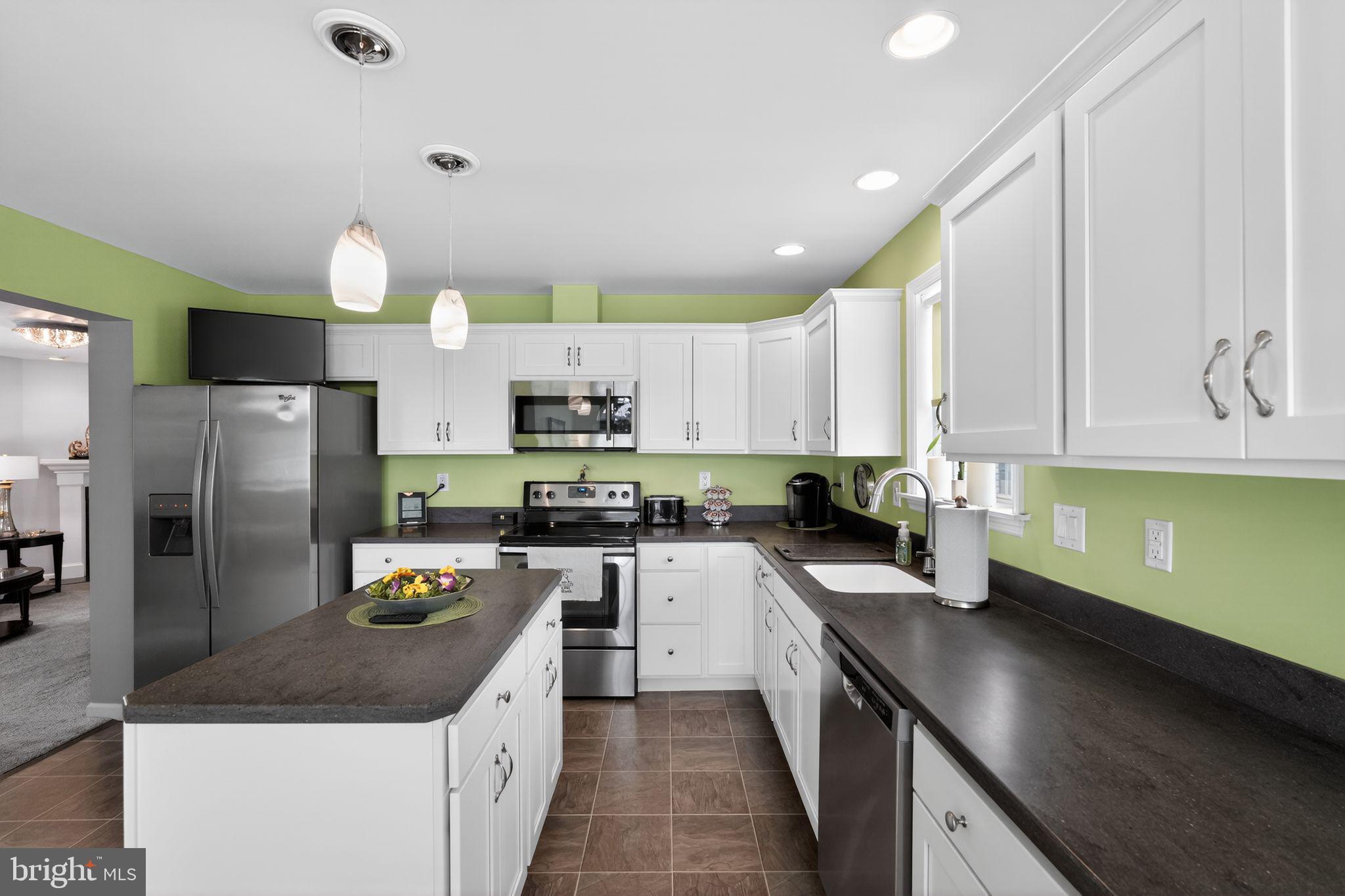 BLUE BELL SPRINGS - Residential