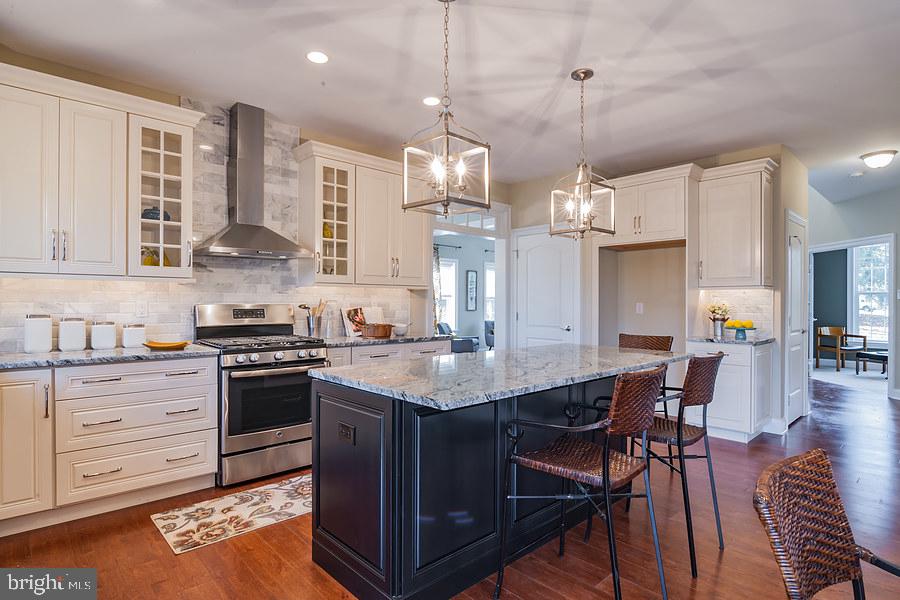 LEOPARD LAKES - Residential