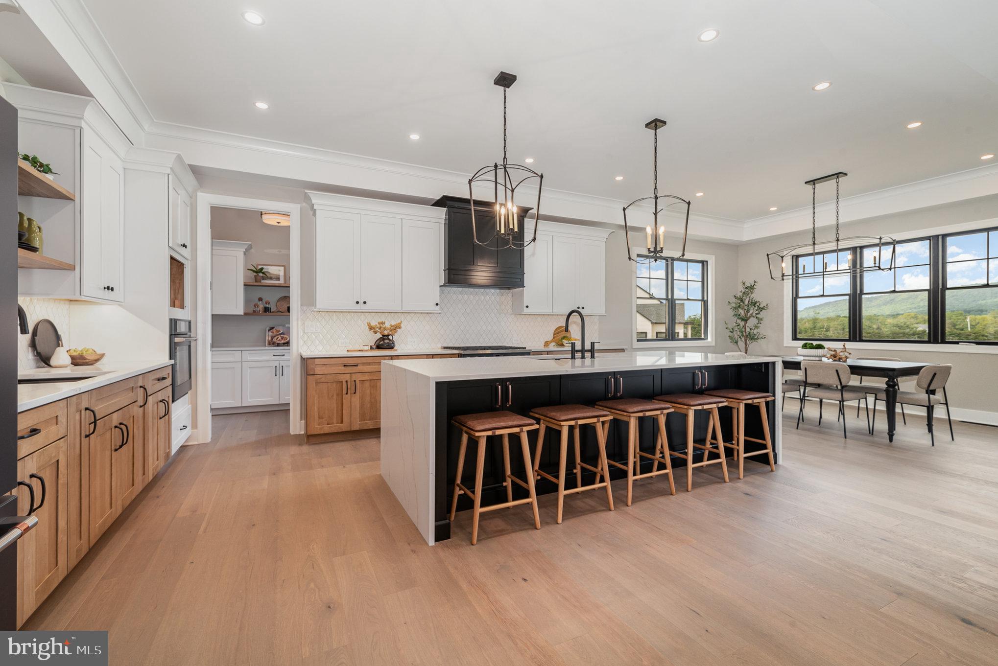 GLENDALE ESTATES - Residential