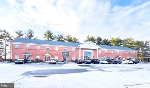 1821 OREGON PIKE 214 LANCASTER PA 17601