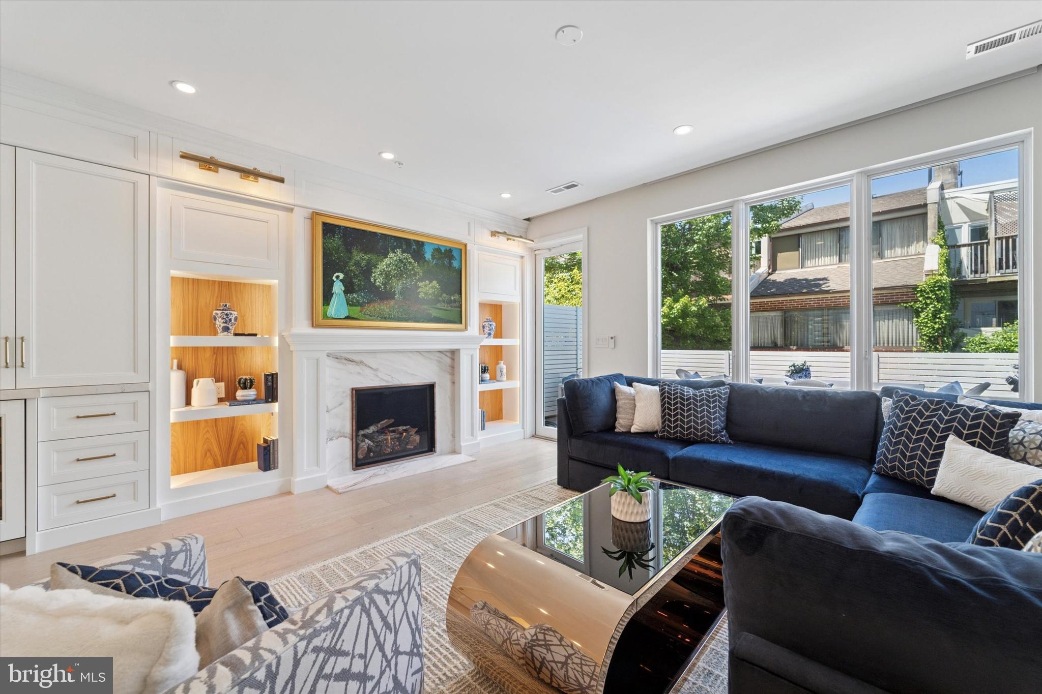 RITTENHOUSE SQUARE - Residential