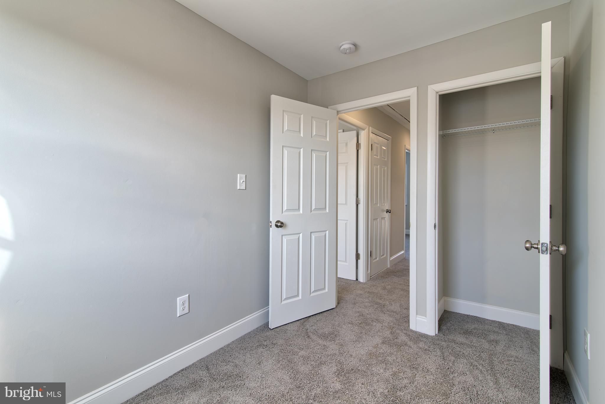 FRANKLIN RIDGE TOWNHOUSE - Residential