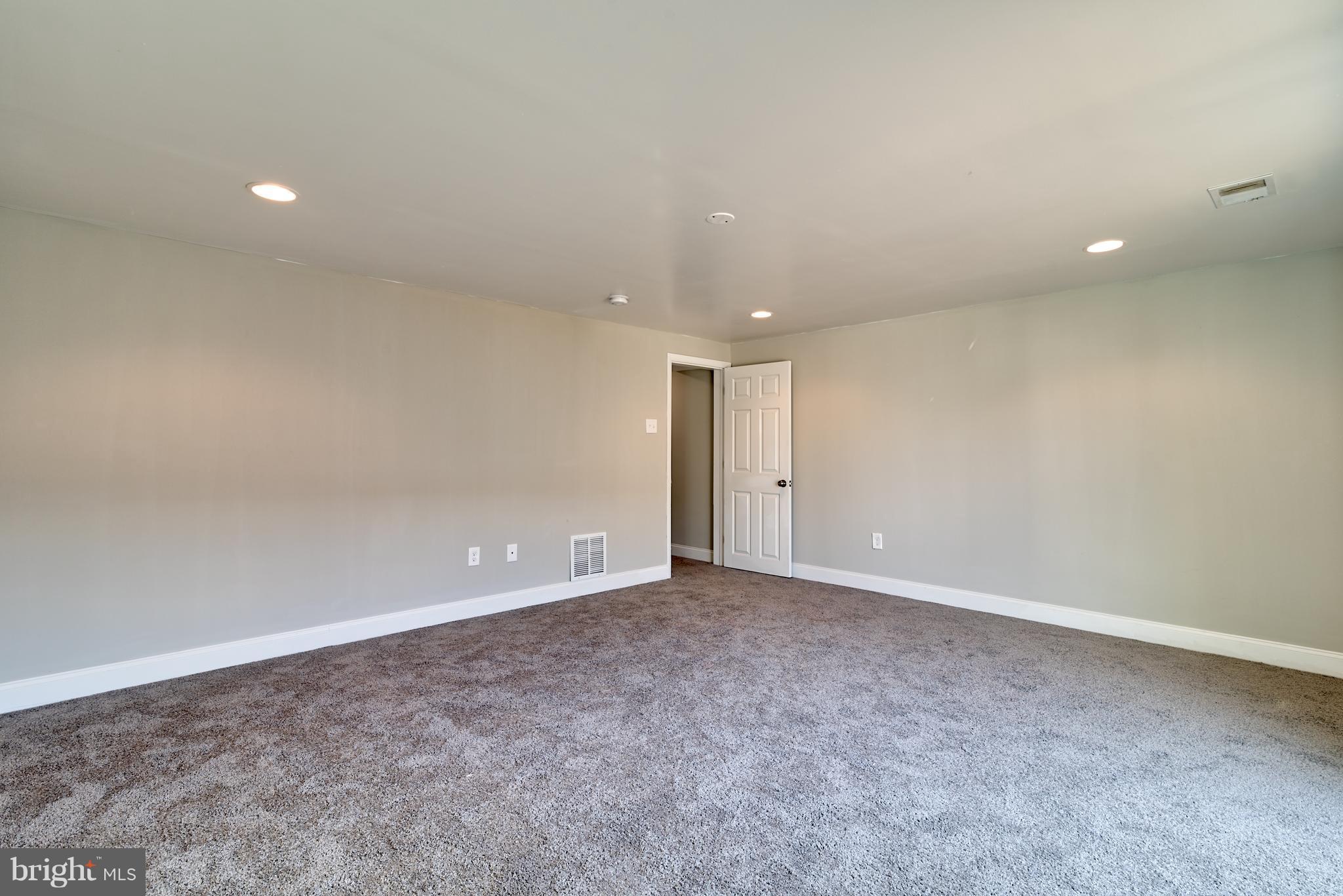 FRANKLIN RIDGE TOWNHOUSE - Residential