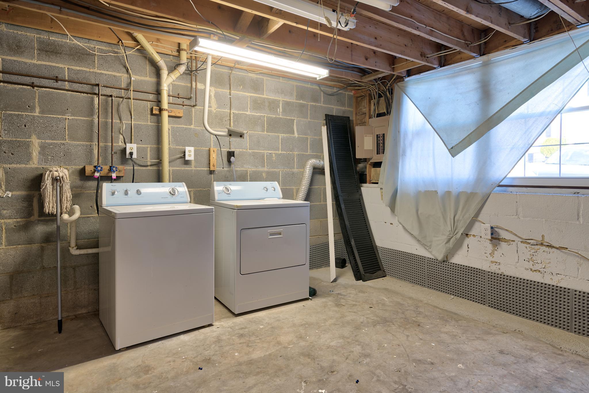 FRANKLIN RIDGE TOWNHOUSE - Residential