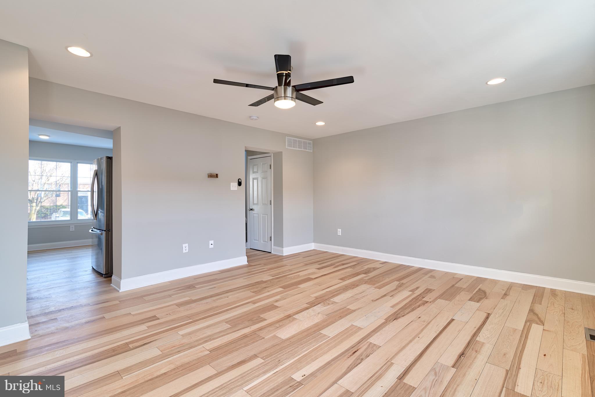 FRANKLIN RIDGE TOWNHOUSE - Residential