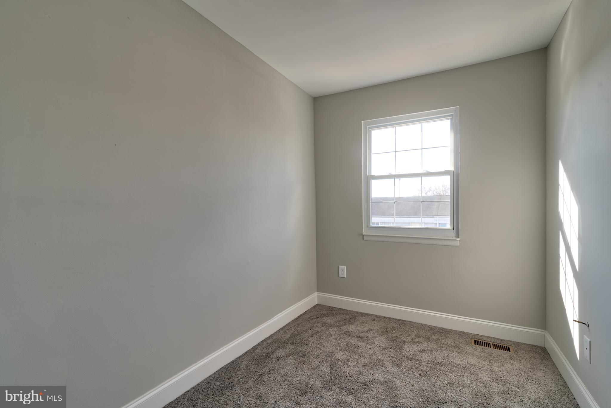 FRANKLIN RIDGE TOWNHOUSE - Residential