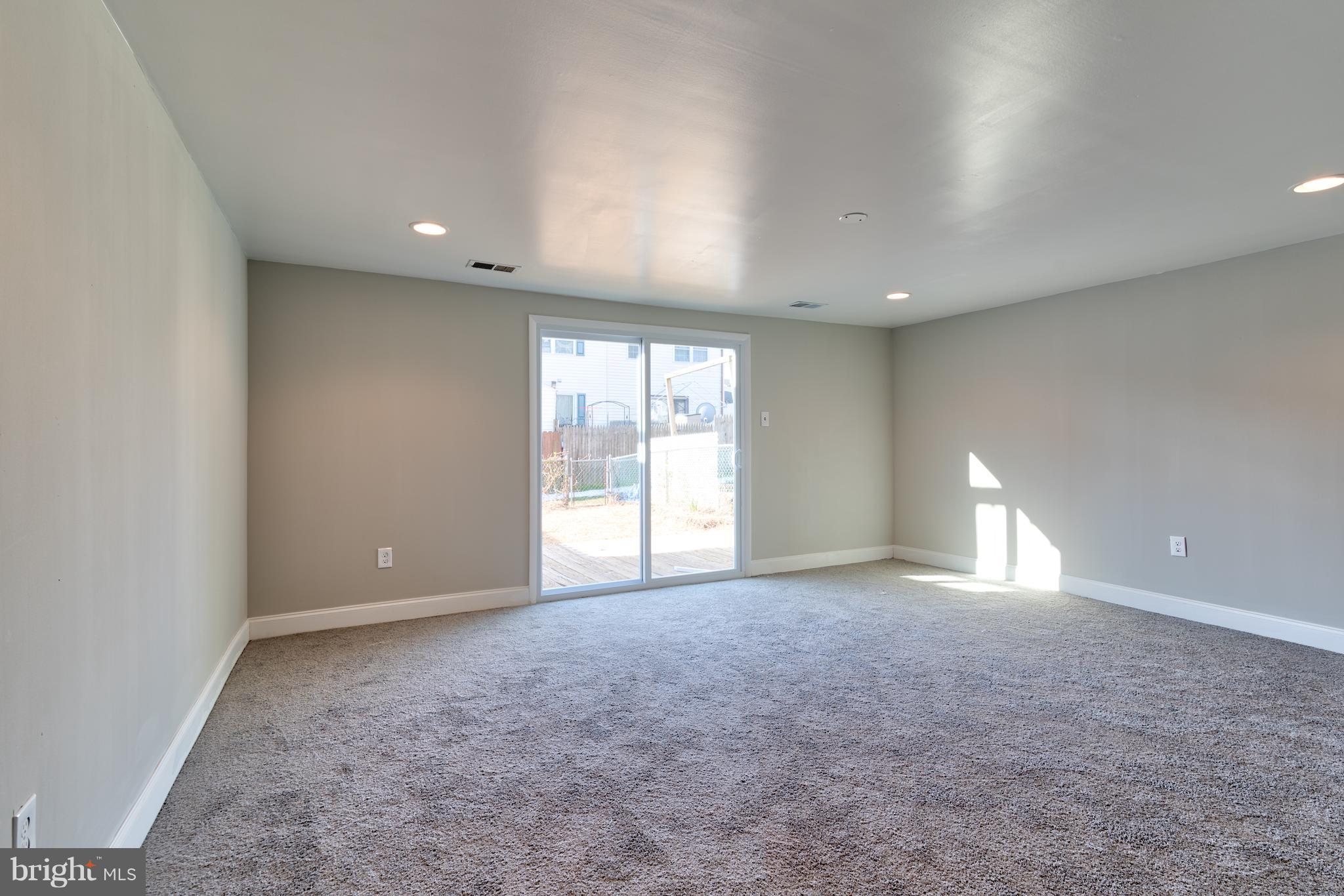 FRANKLIN RIDGE TOWNHOUSE - Residential