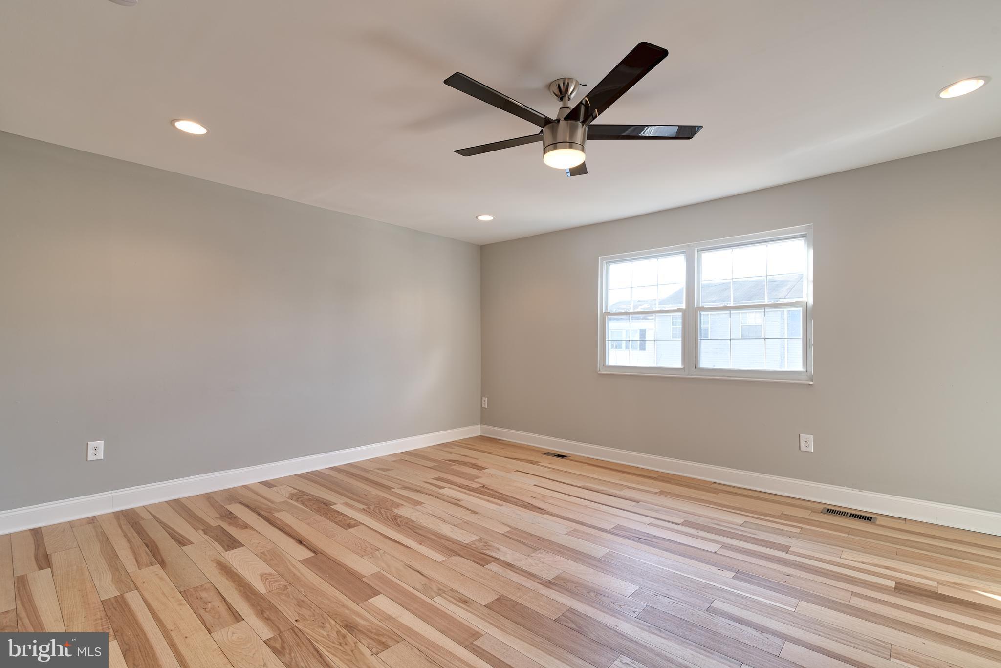 FRANKLIN RIDGE TOWNHOUSE - Residential