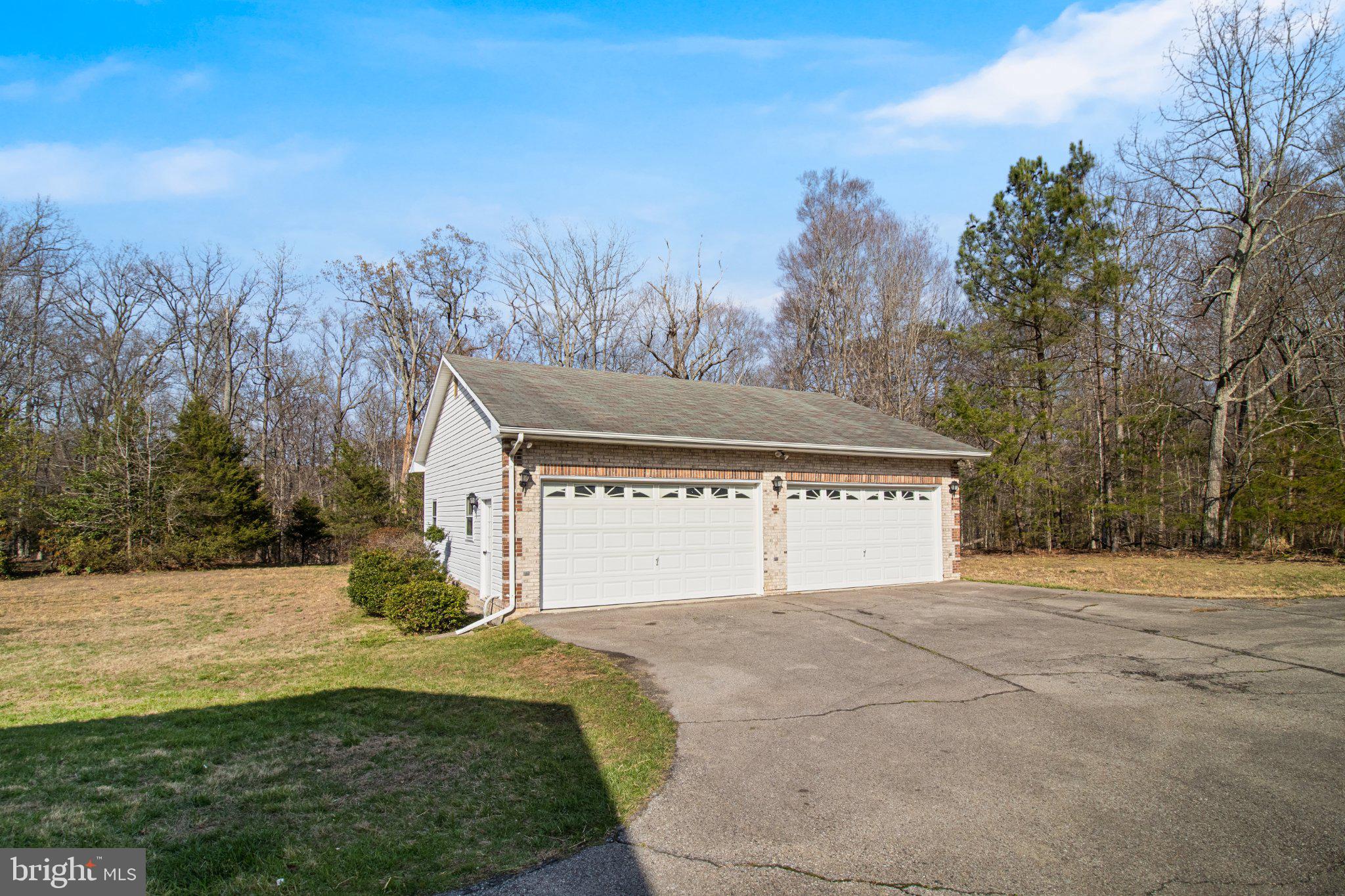 PLEASANT GROVE ESTATES - Residential