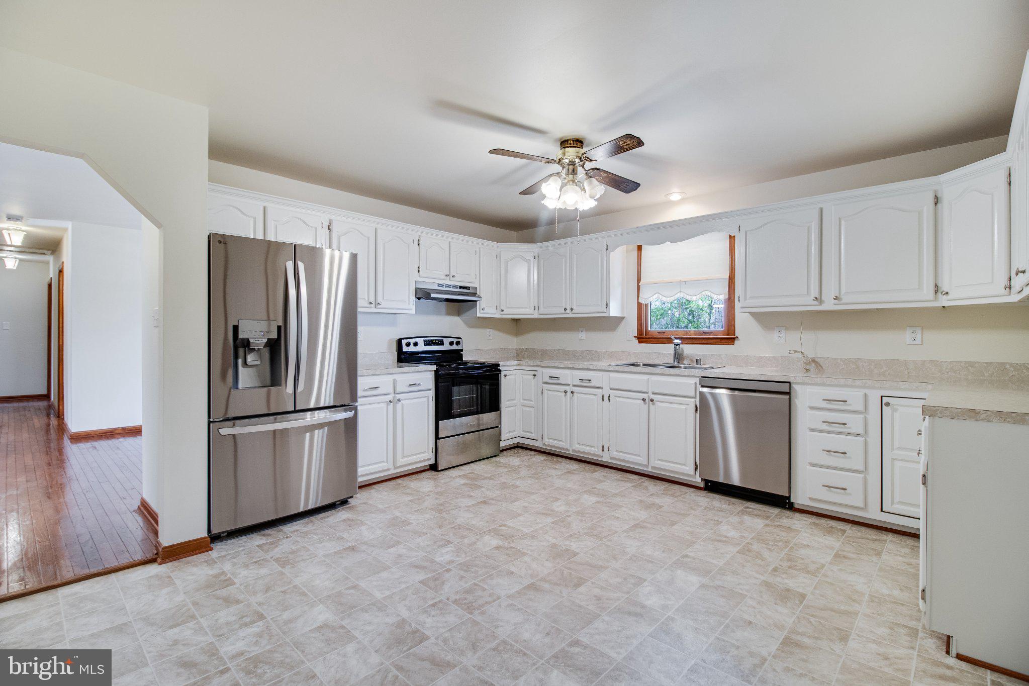 PLEASANT GROVE ESTATES - Residential