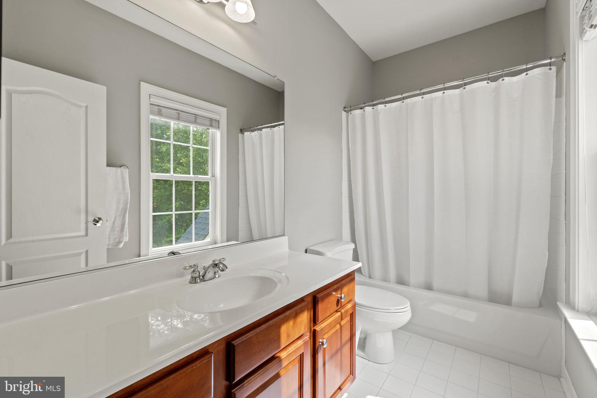 MOUNTAIN VIEW ESTATES - Residential