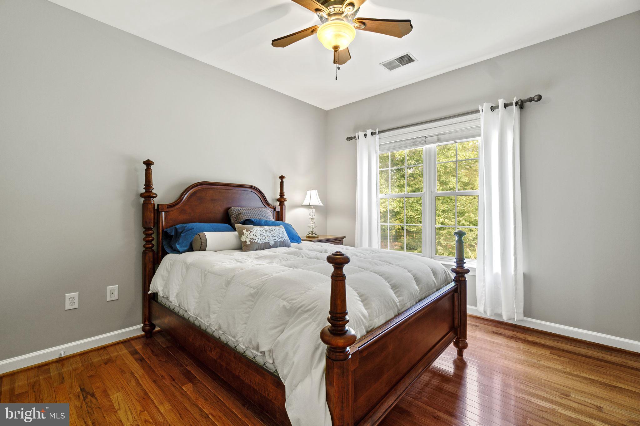 MOUNTAIN VIEW ESTATES - Residential