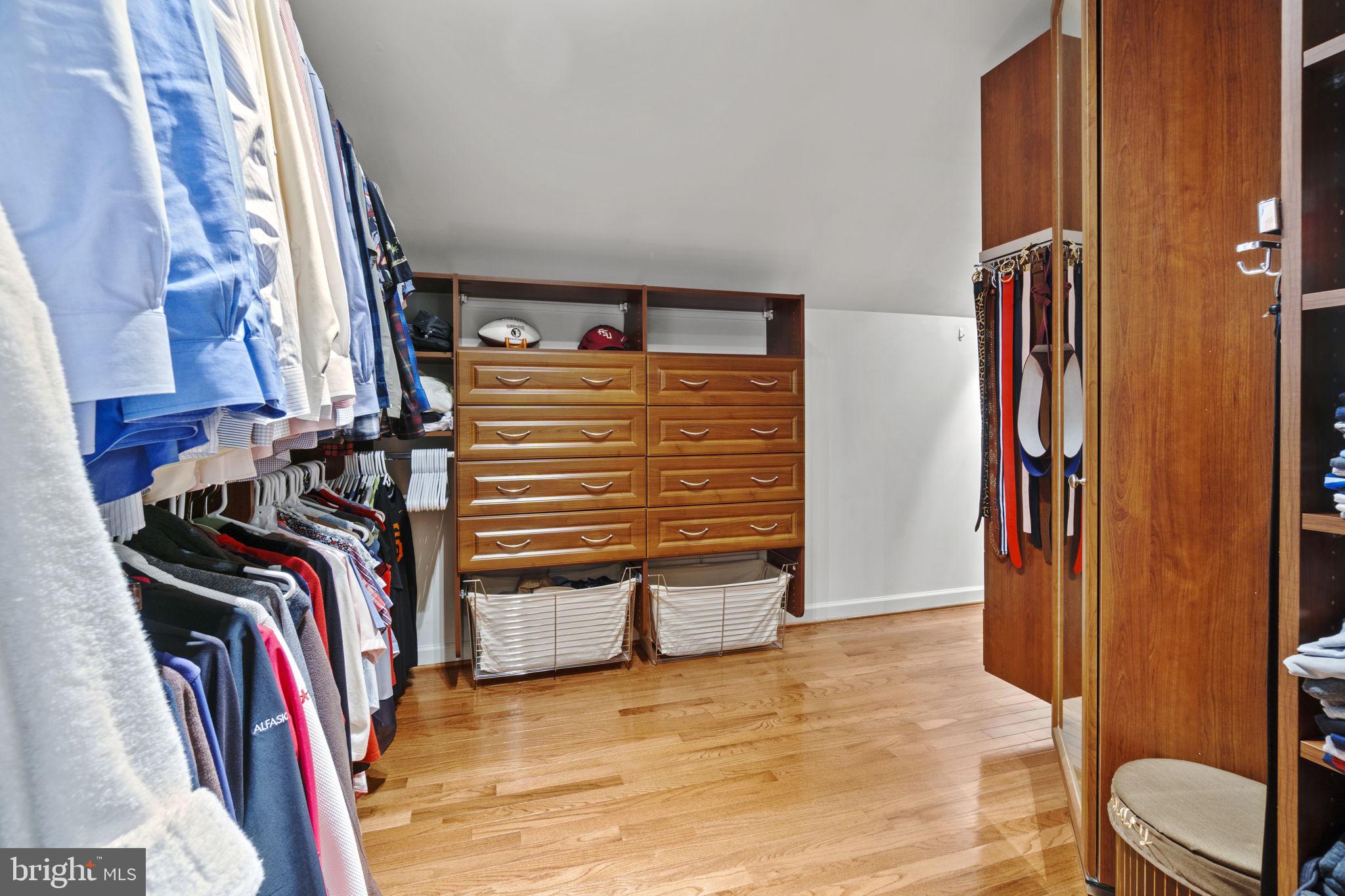 MOUNTAIN VIEW ESTATES - Residential