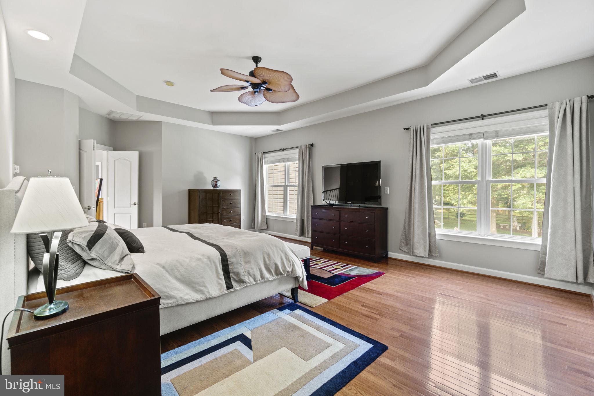 MOUNTAIN VIEW ESTATES - Residential